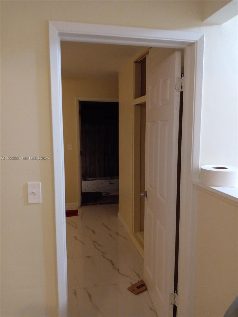 CORAL RIDGE ISLES - Residential Lease