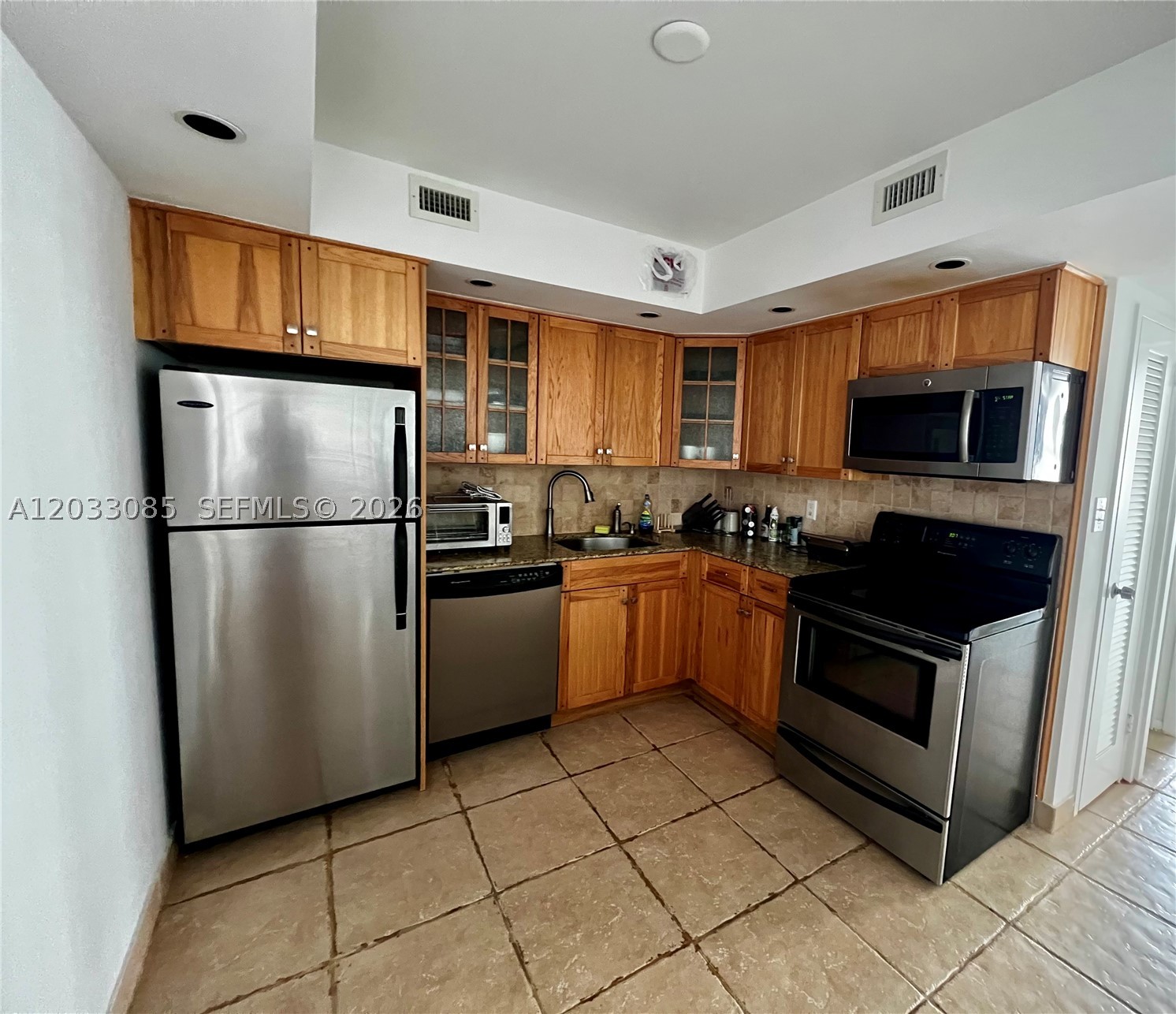 5600 CONDO - Residential
