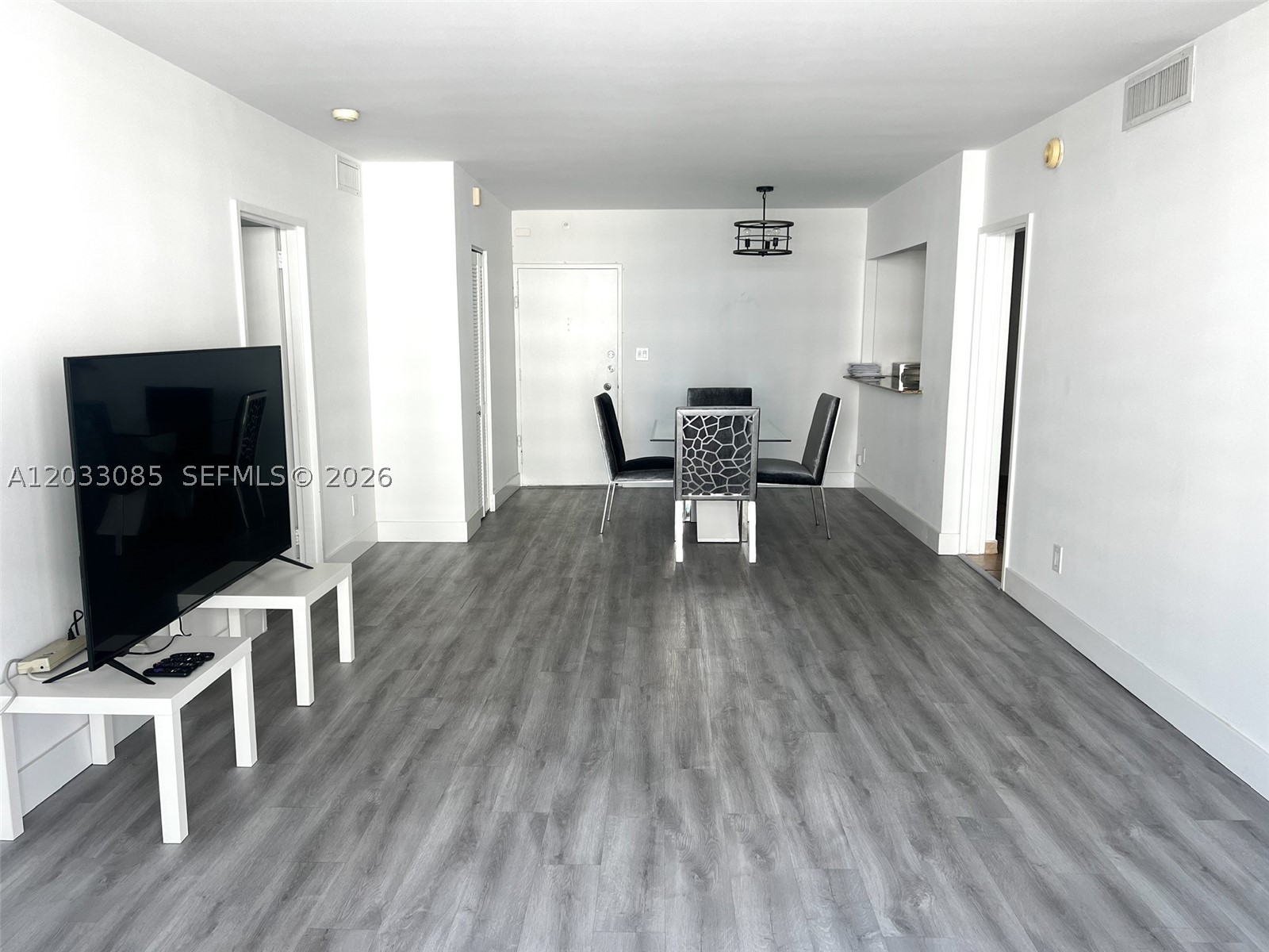 5600 CONDO - Residential