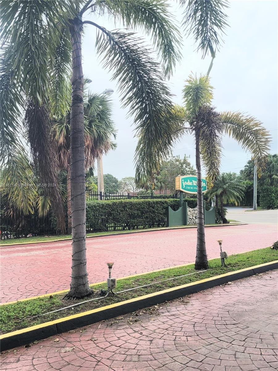 JADE WINDS GROUP - - Residential