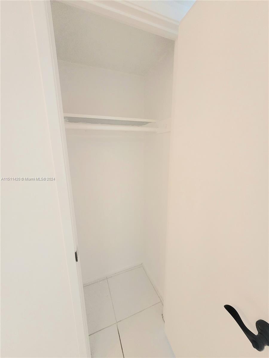 JADE WINDS GROUP - - Residential