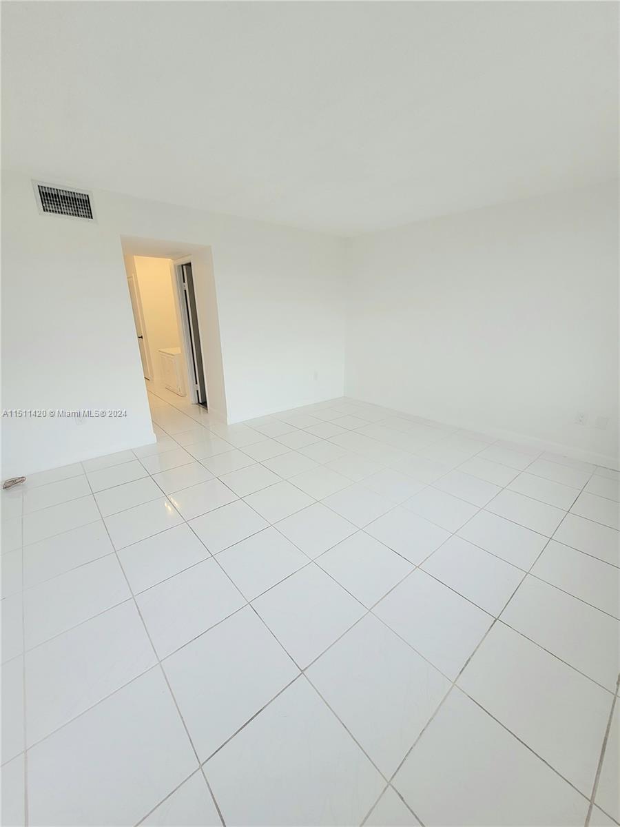 JADE WINDS GROUP - - Residential