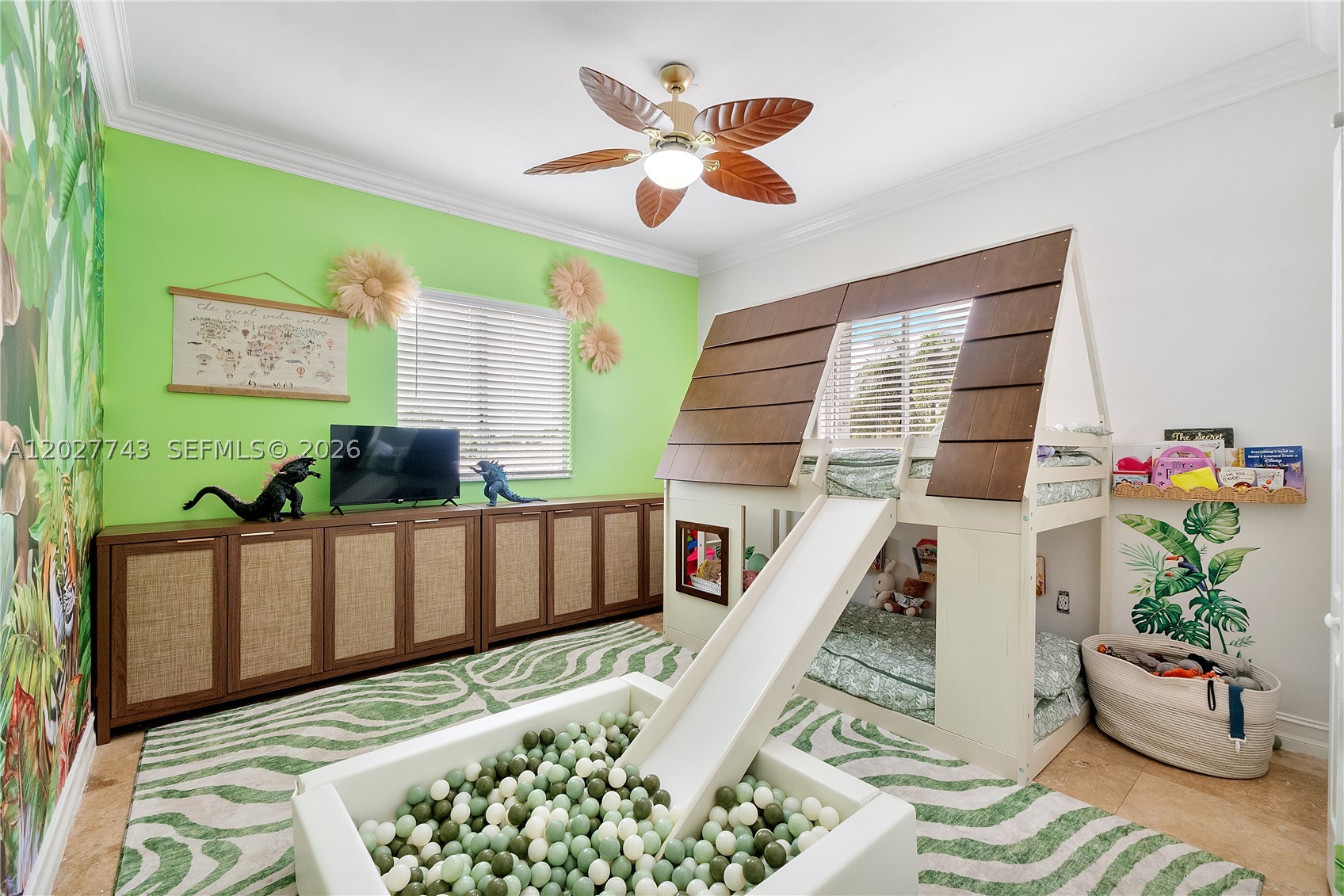 GENESIS OAK GARDENS - Residential