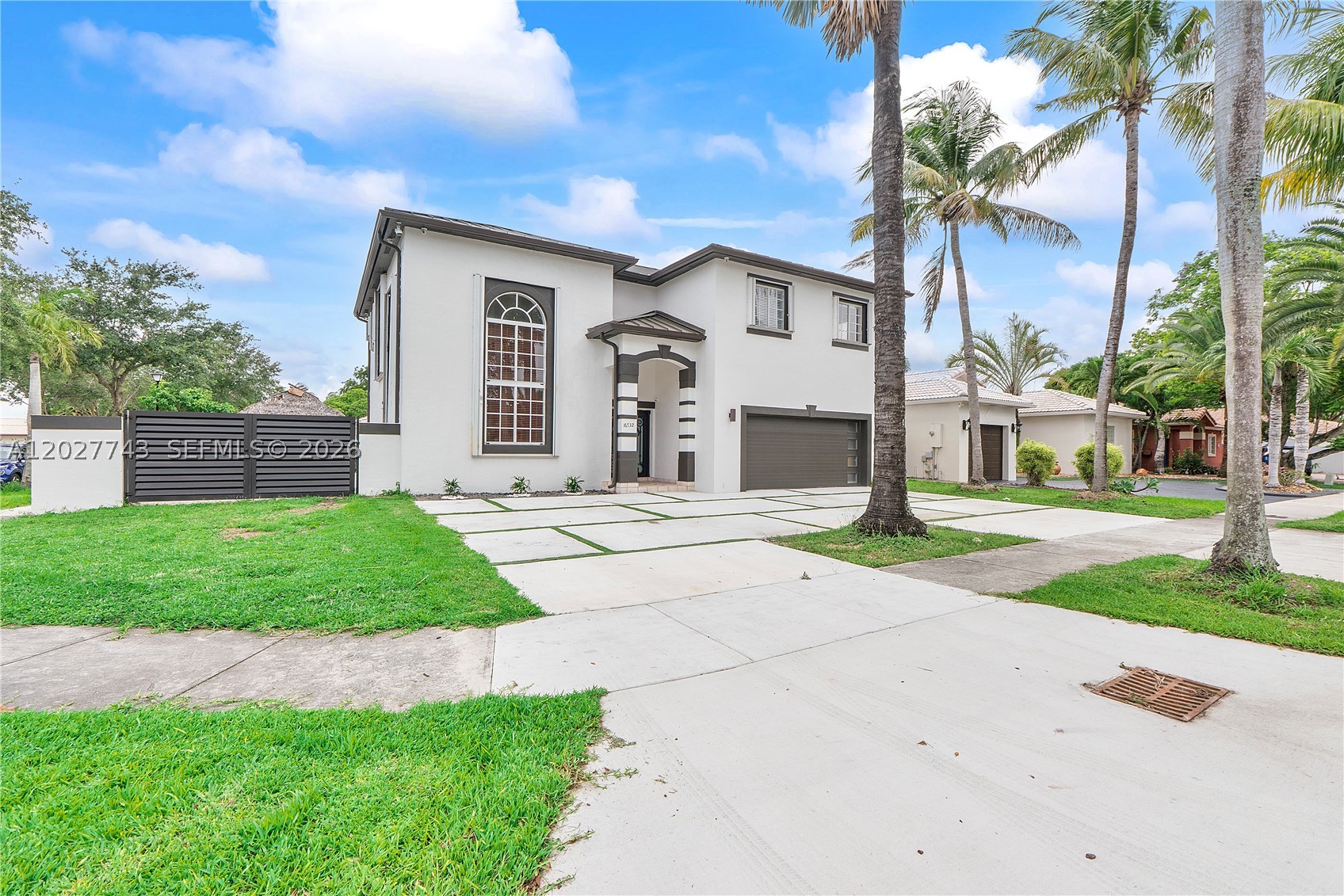 GENESIS OAK GARDENS - Residential