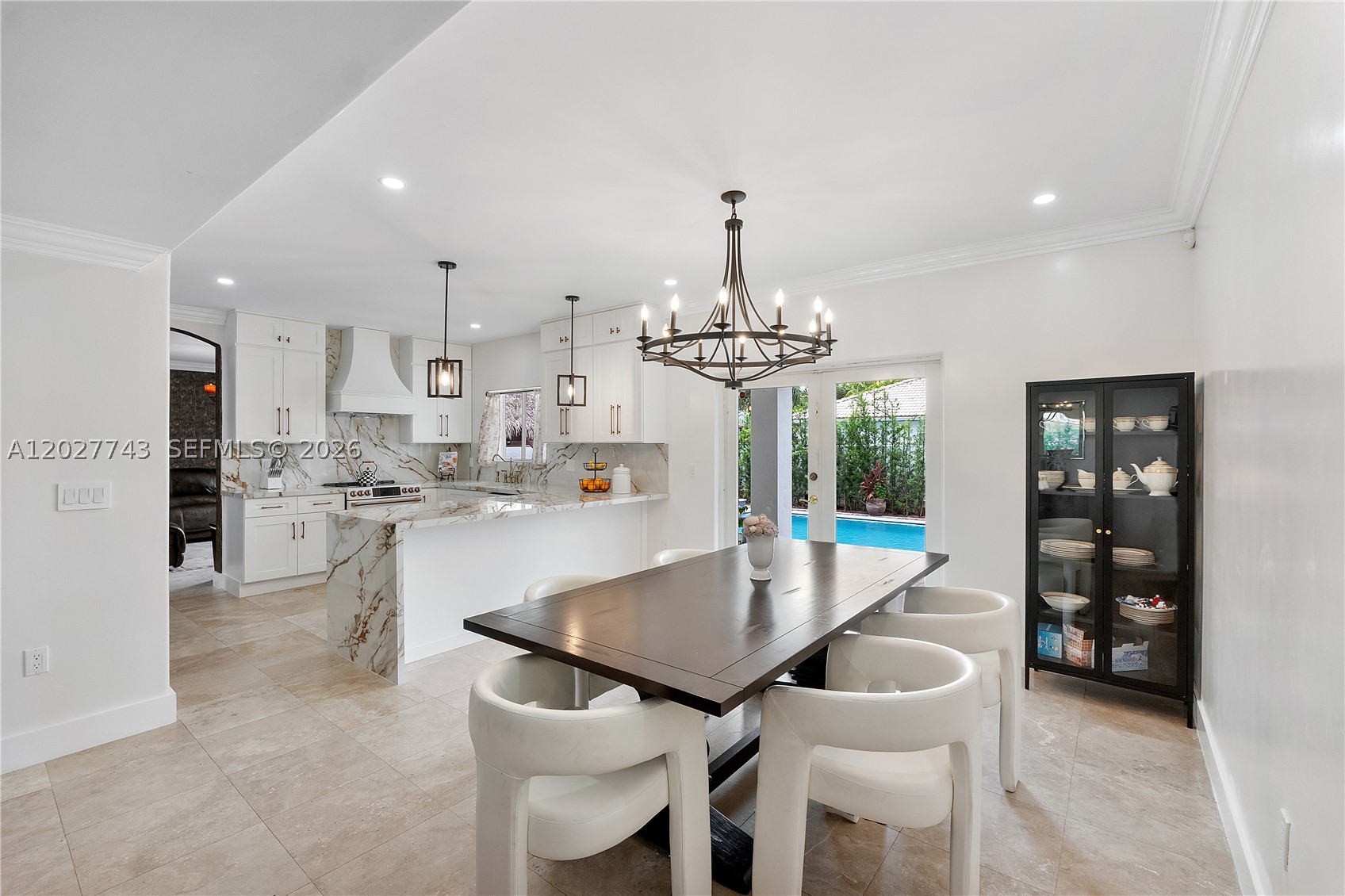 GENESIS OAK GARDENS - Residential