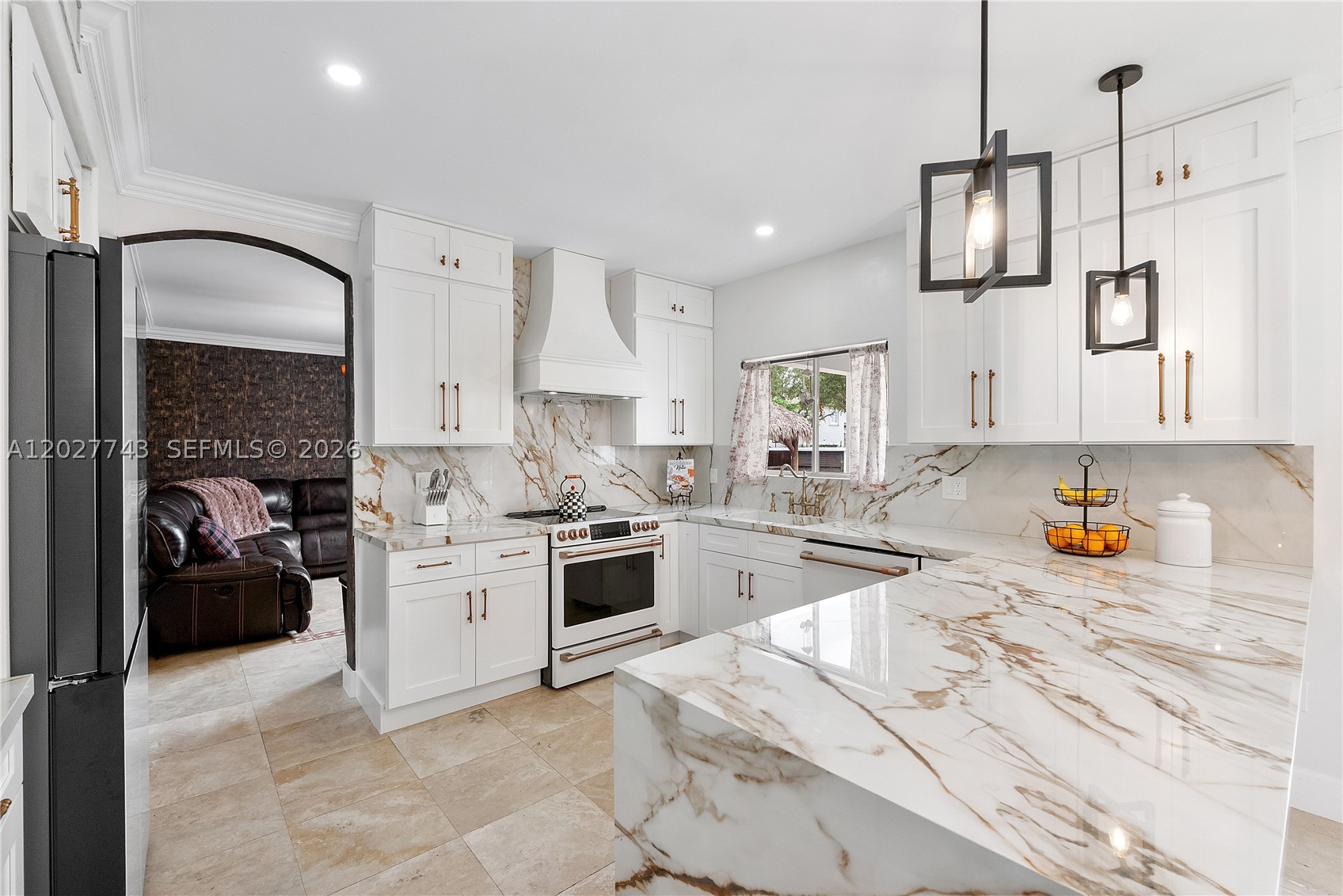 GENESIS OAK GARDENS - Residential