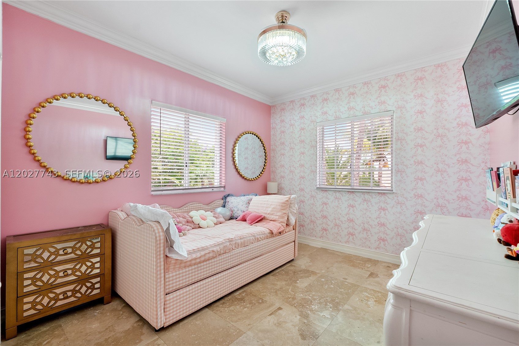GENESIS OAK GARDENS - Residential