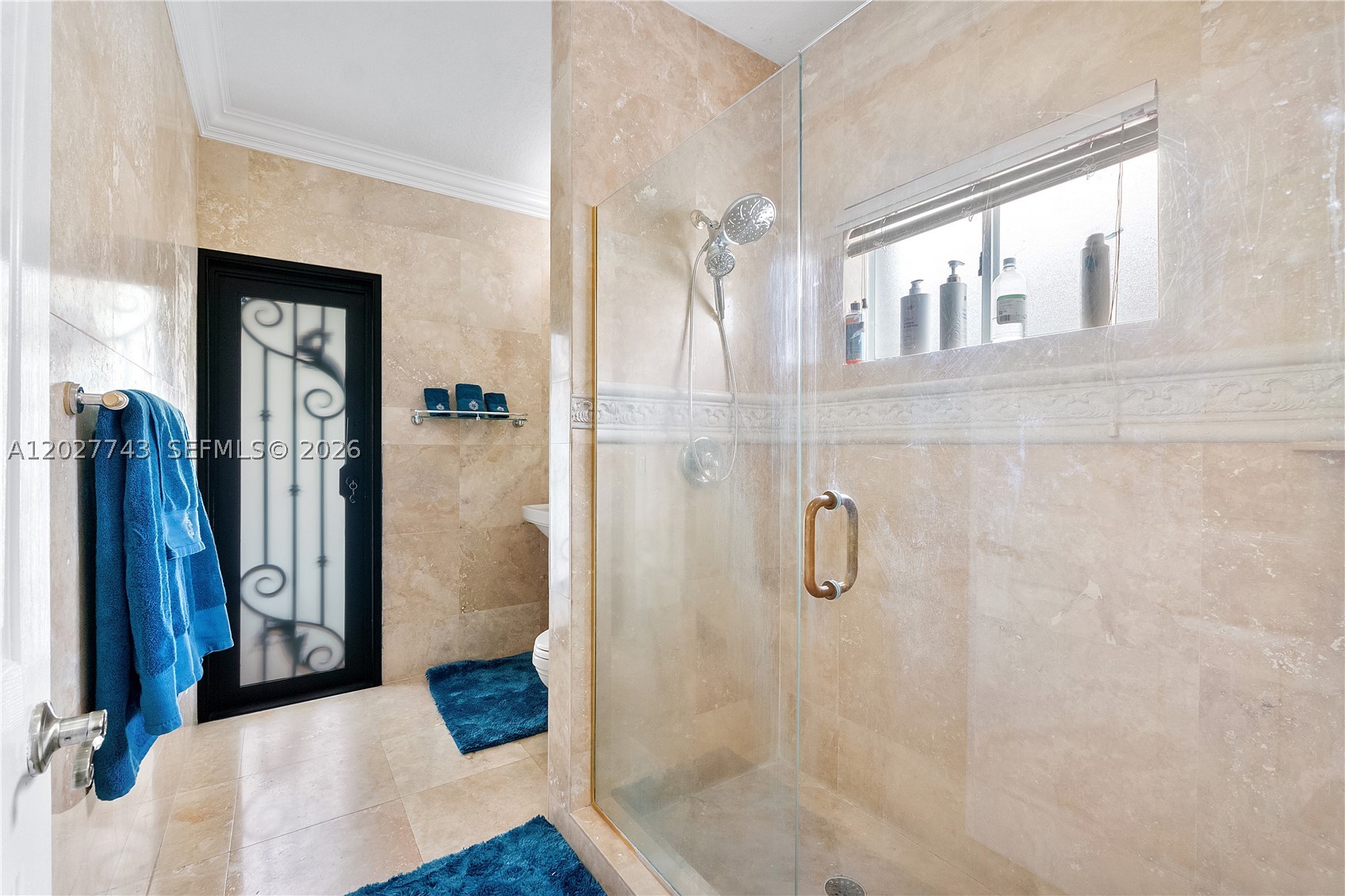 GENESIS OAK GARDENS - Residential