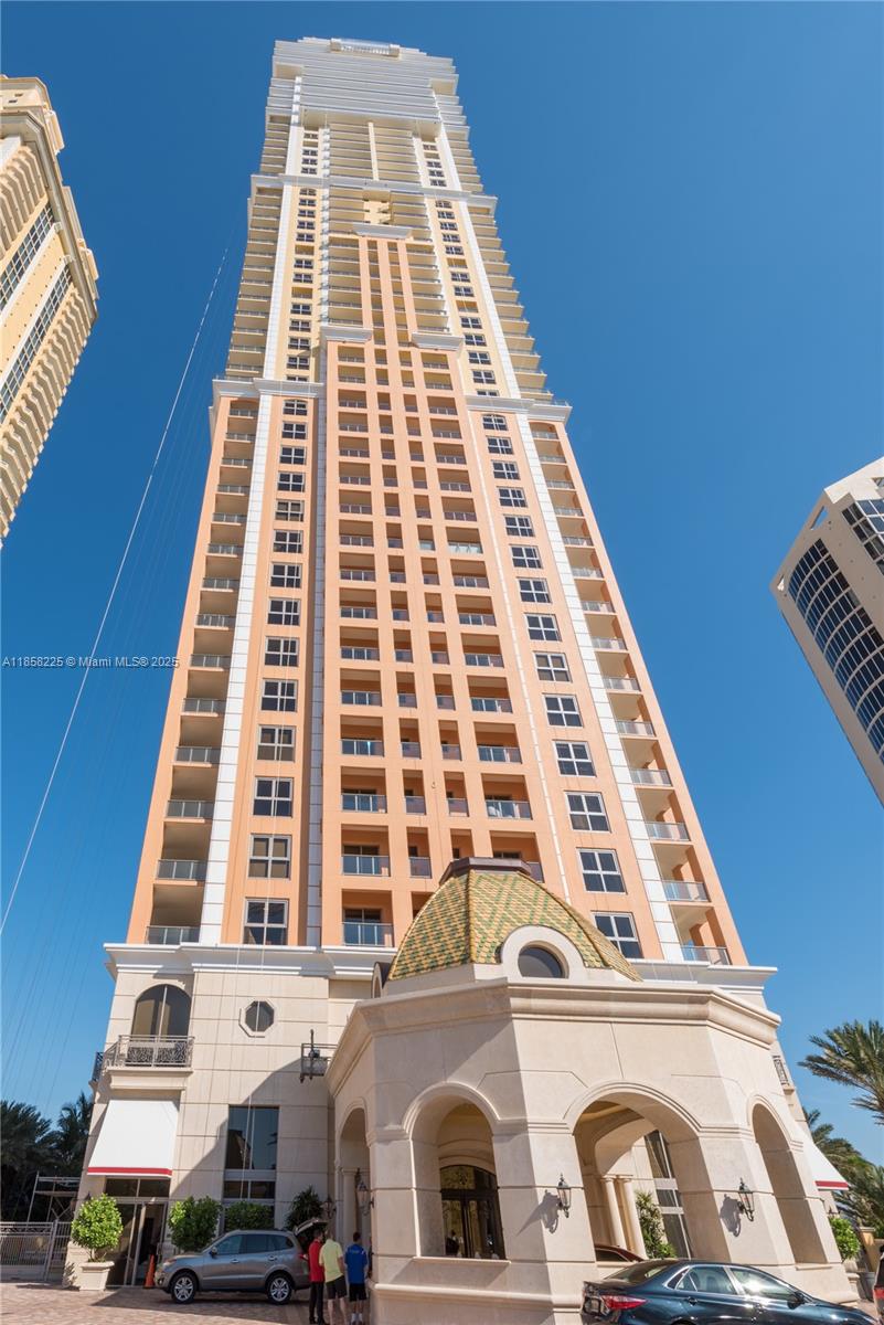 Mansions at Acqualina - Residential