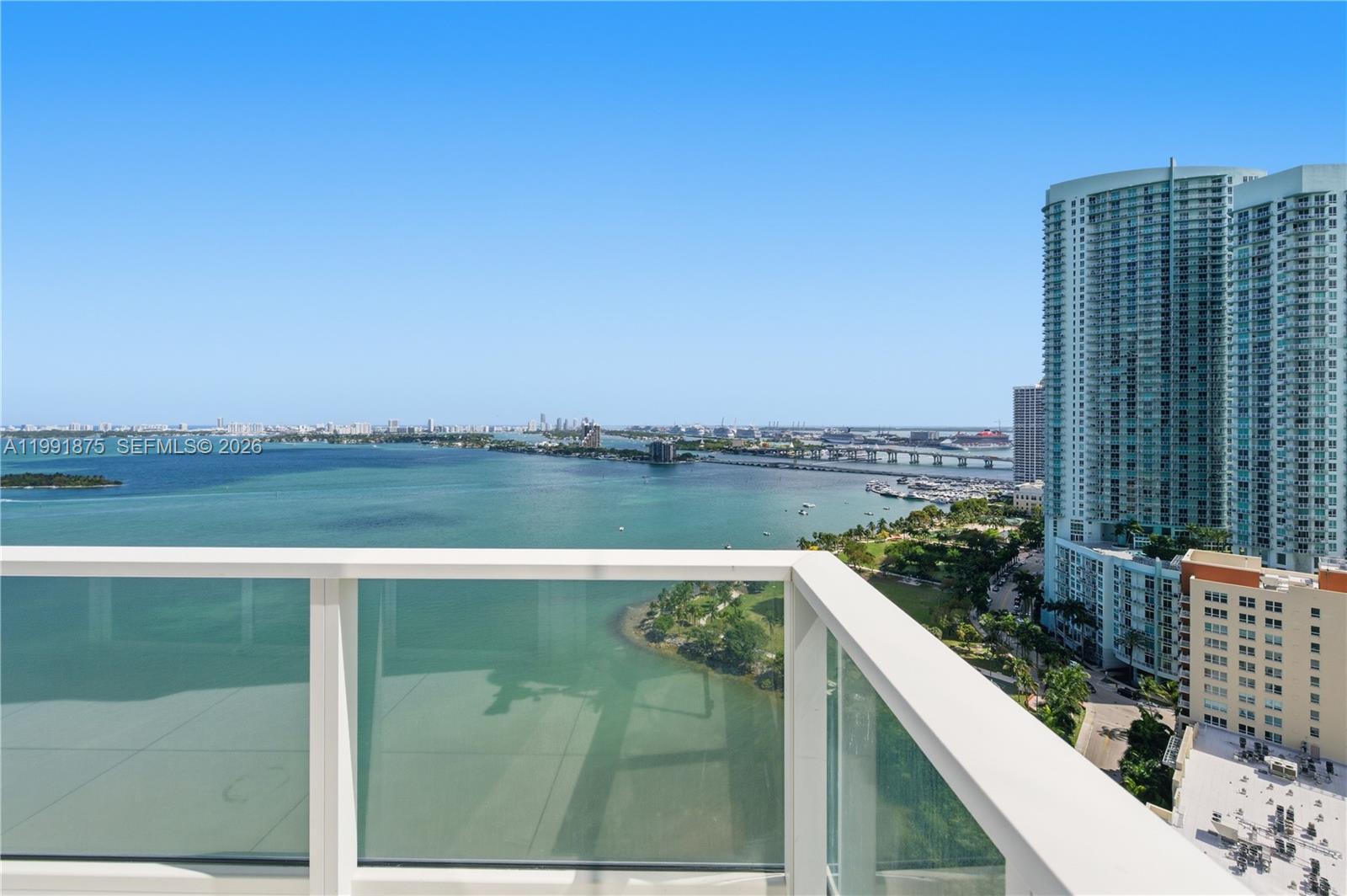 PARAMOUNT BAY CONDO - Residential