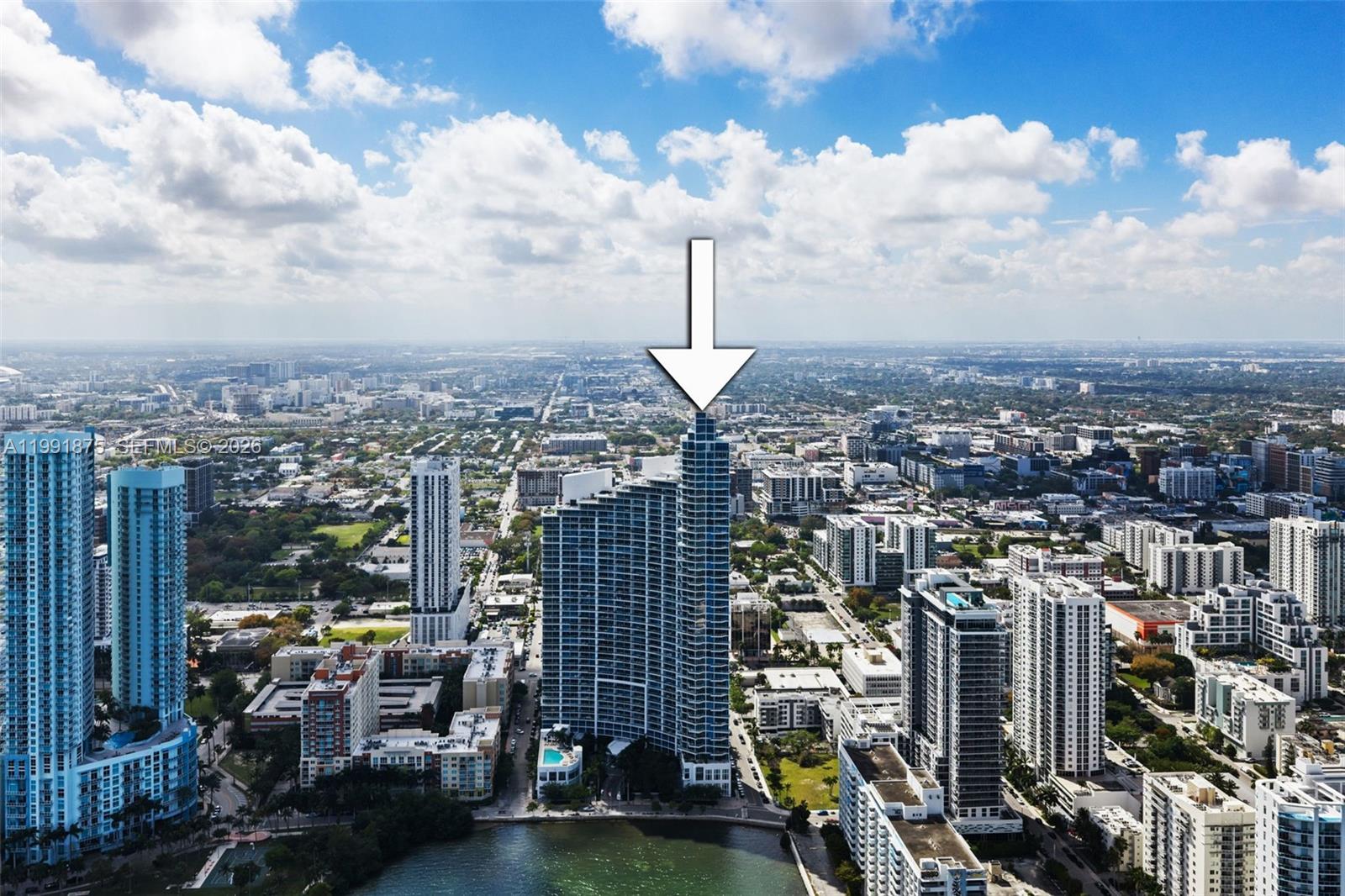 PARAMOUNT BAY CONDO - Residential