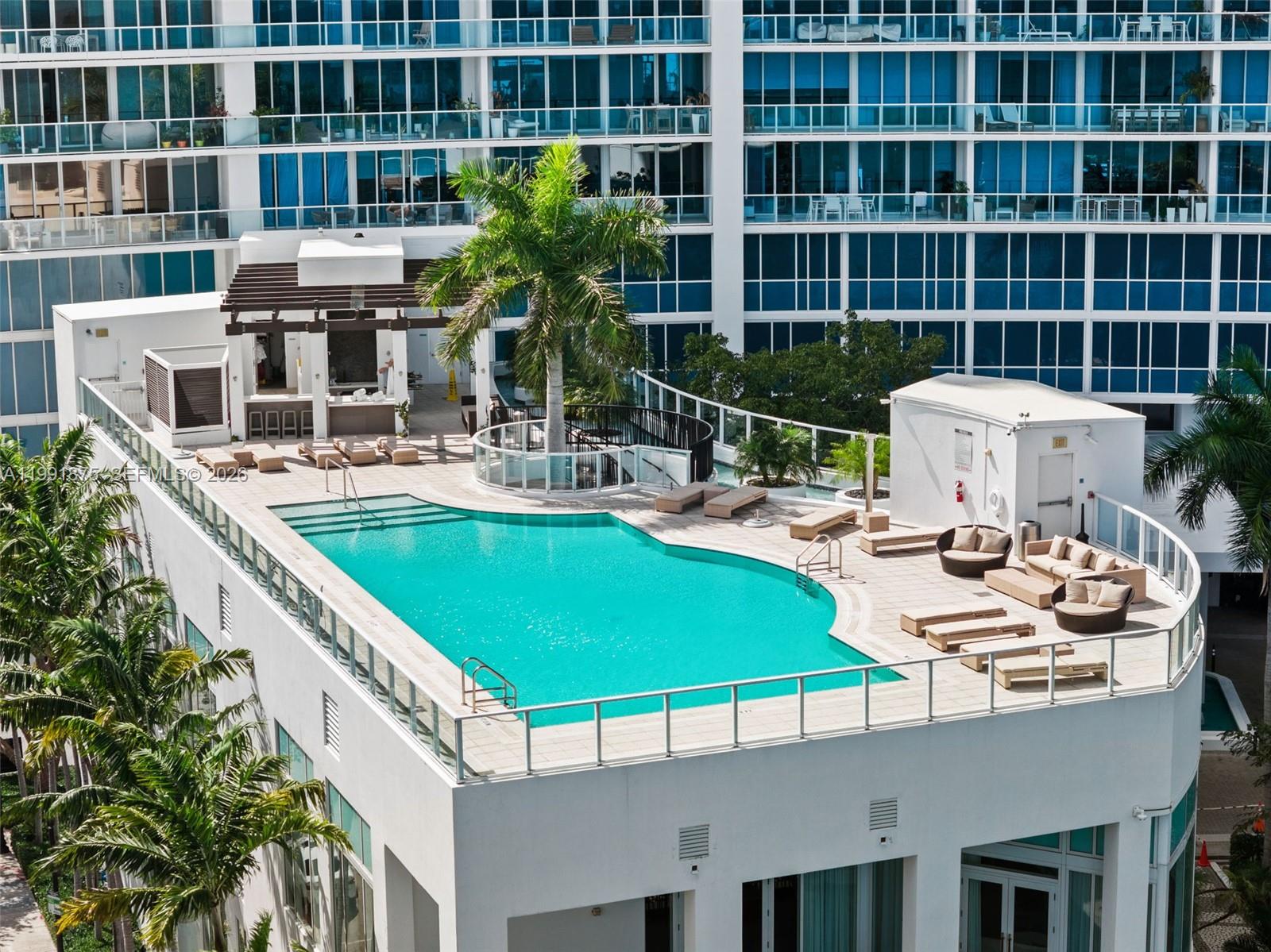 PARAMOUNT BAY CONDO - Residential