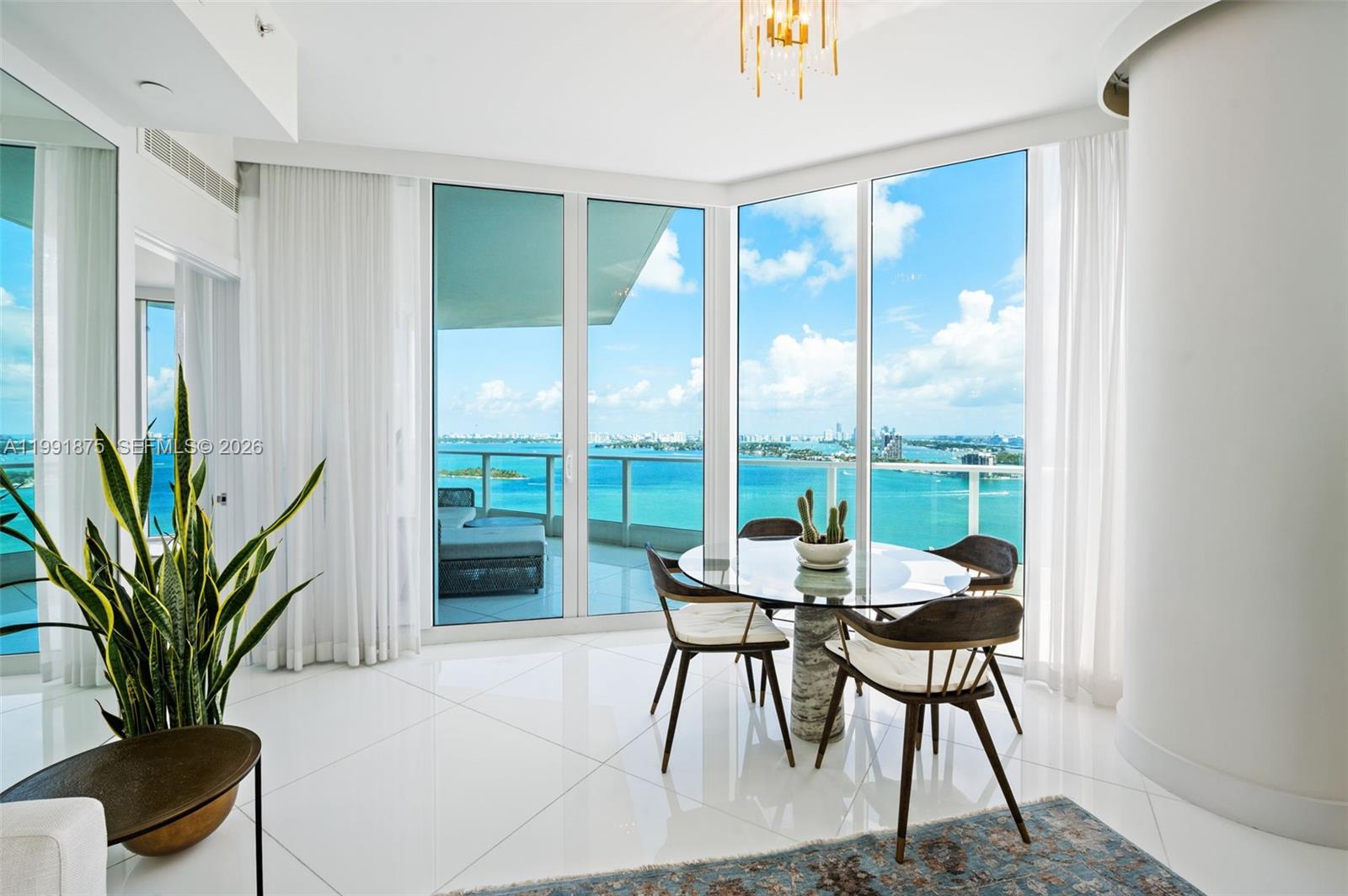 PARAMOUNT BAY CONDO - Residential
