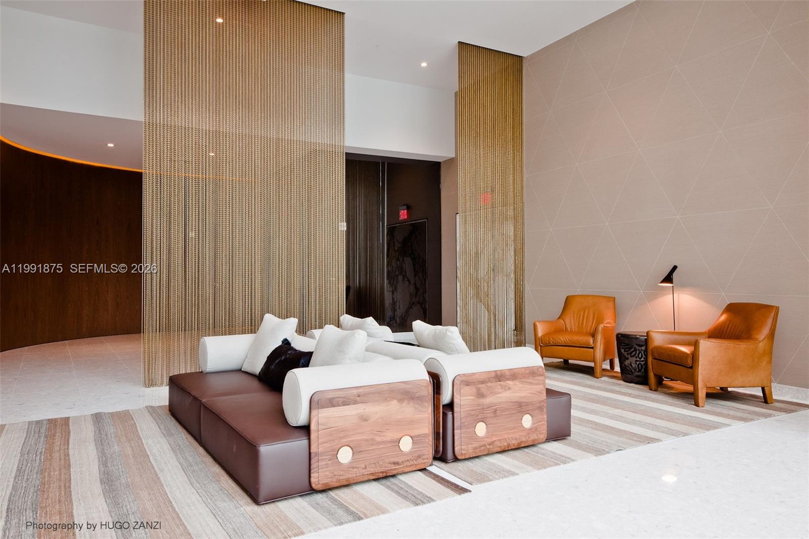 PARAMOUNT BAY CONDO - Residential