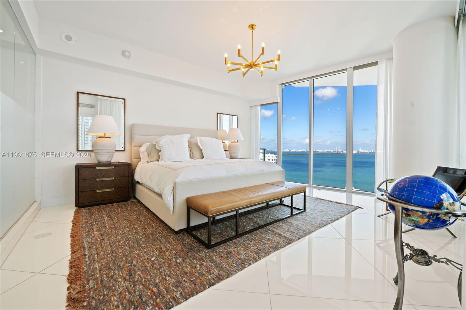 PARAMOUNT BAY CONDO - Residential