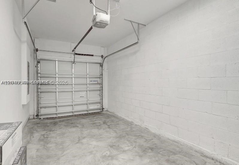 VERANDA PLAT NO. 9 - Residential Lease