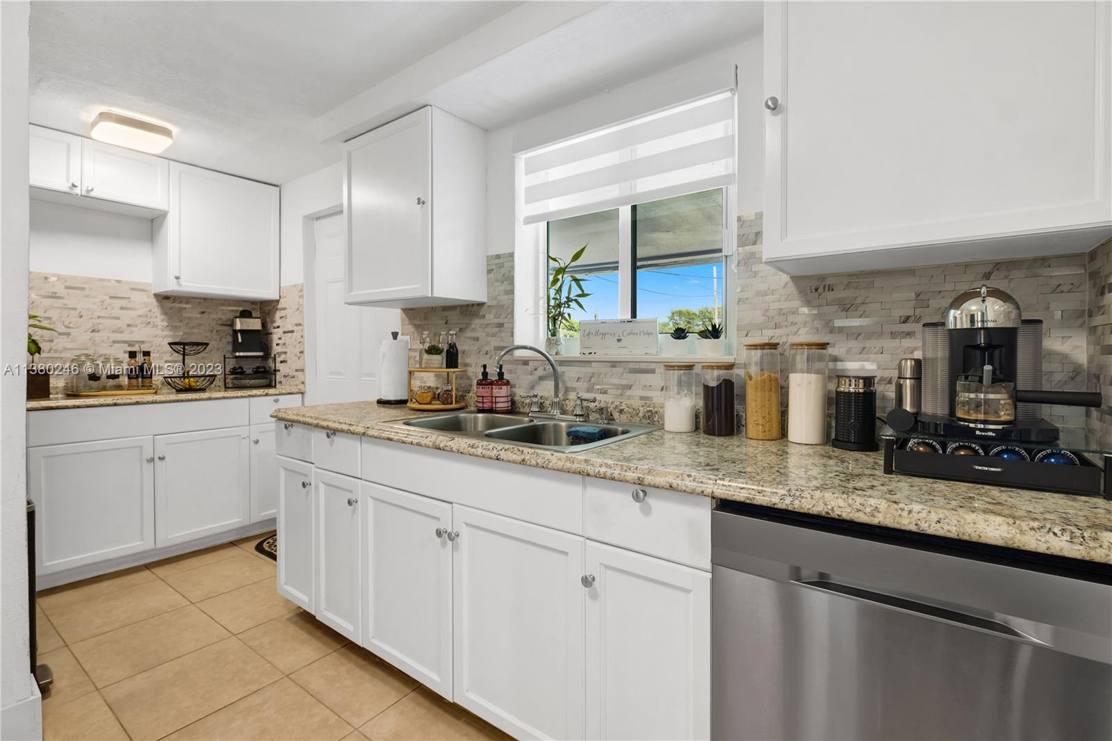 GOLDEN HIGHLANDS EST - Residential