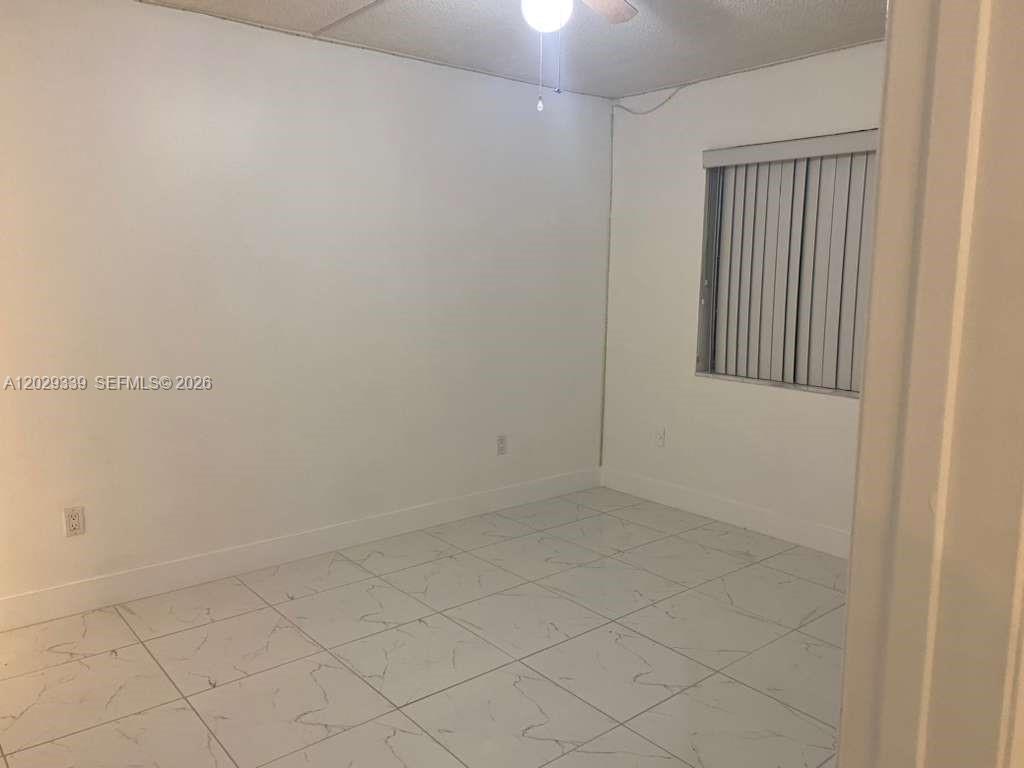 ROZLAND CONDO - Residential Lease