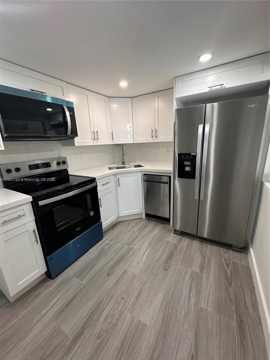 New Price! Your dream apartment is awaiting! located in the sought-out community of Kings Creek South. This completely remodeled gorgeous 2/2 comes with Impact windows, new flooring, new kitchen w/ stainless steel appliances, and new bathrooms. Excellent for investors, first time home buyers. Take advantage of the nearby excellent schools. Enjoy all the amenities that Kings Creek has to offer, club house, 2 Pools, 2 Tennis Courts, weight room, Gym, BBQ areas, Party Room, 24hs security and plenty of parking. Easy to show.  Financing available as low as 3% down for first time home buyers.