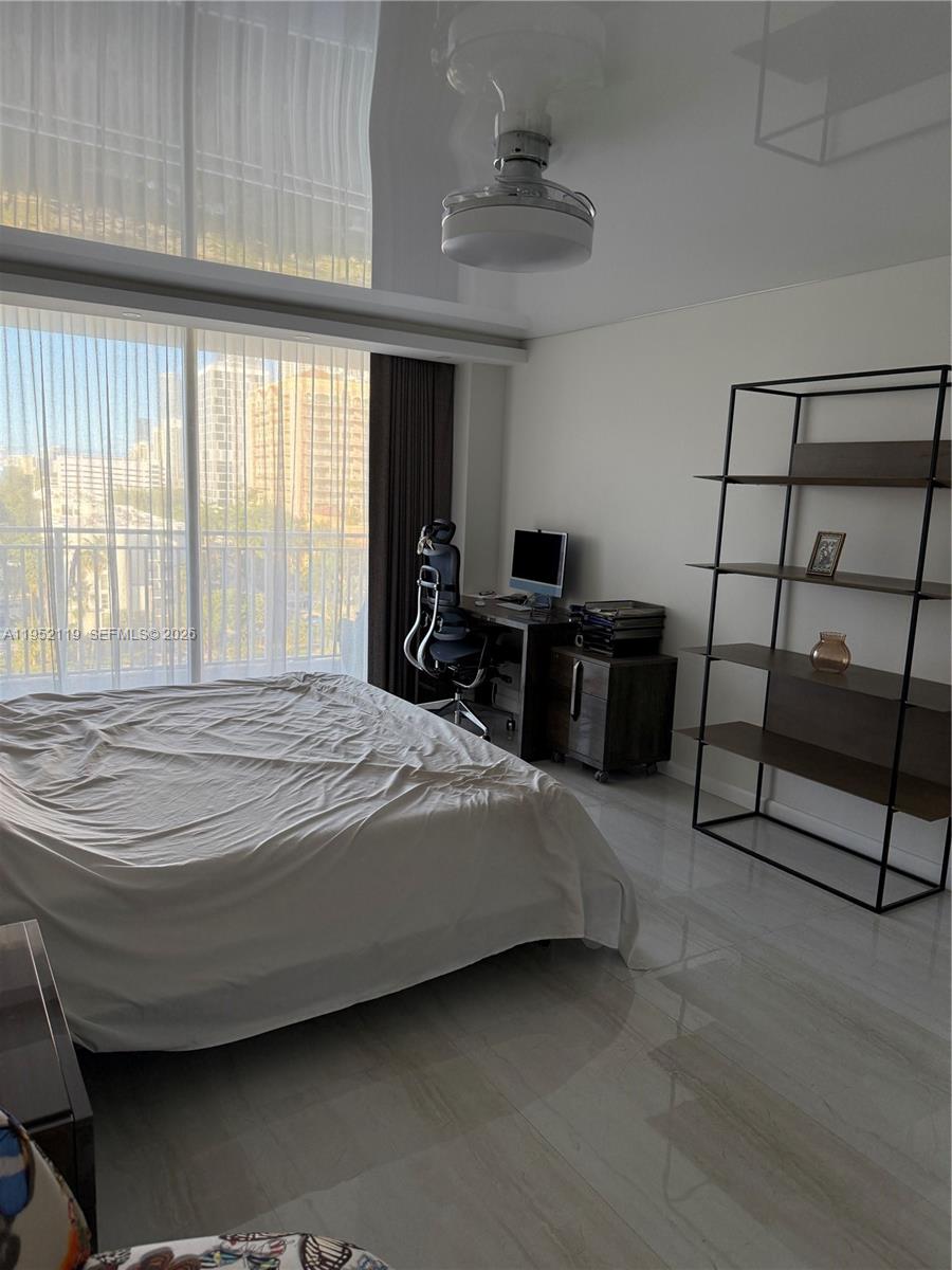 WINSTON TOWERS 600 CONDO - Residential