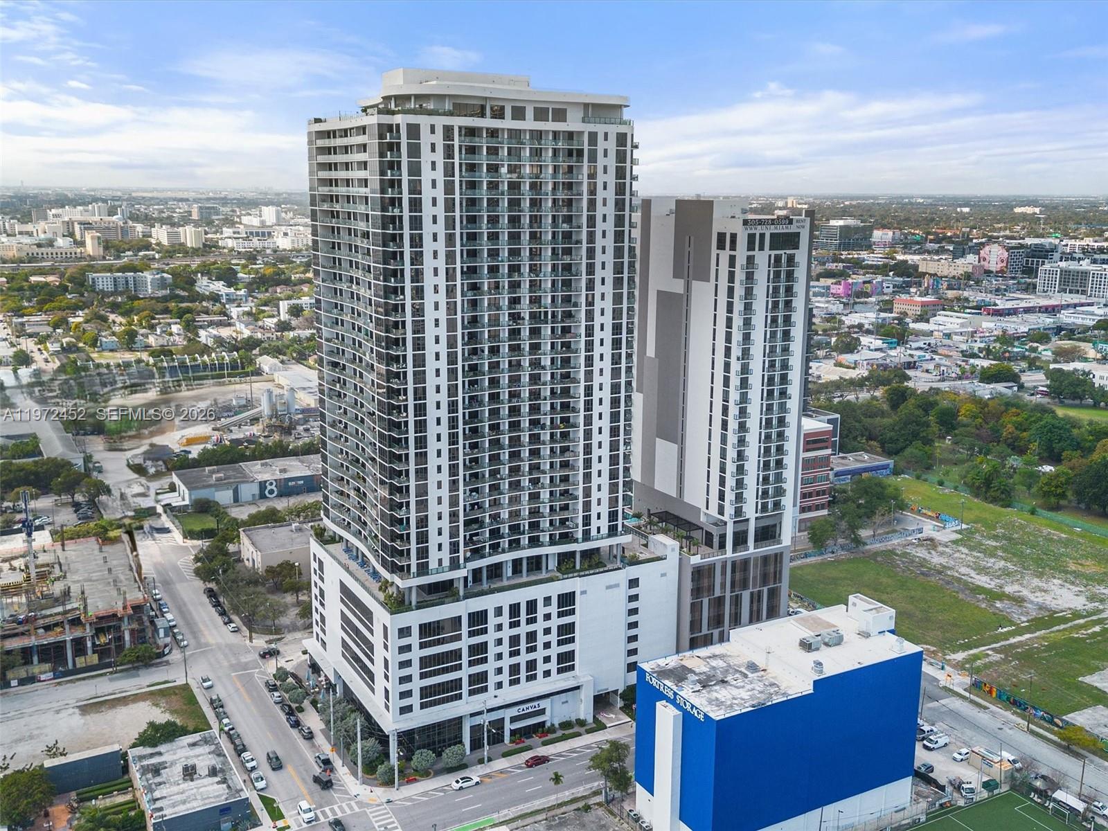 CANVAS CONDO - Residential