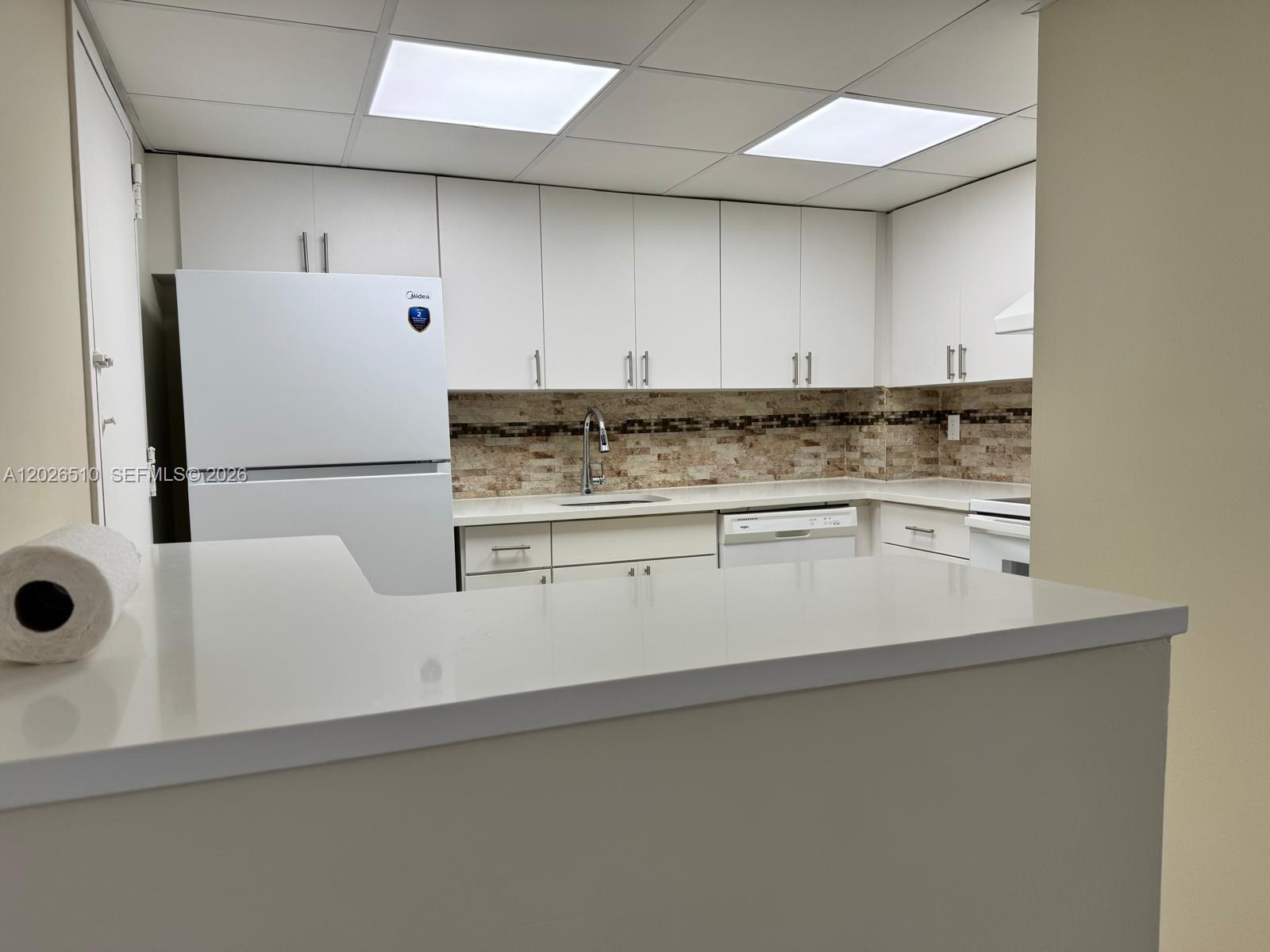 OCEAN VIEW TOWERS CONDO - Residential Lease