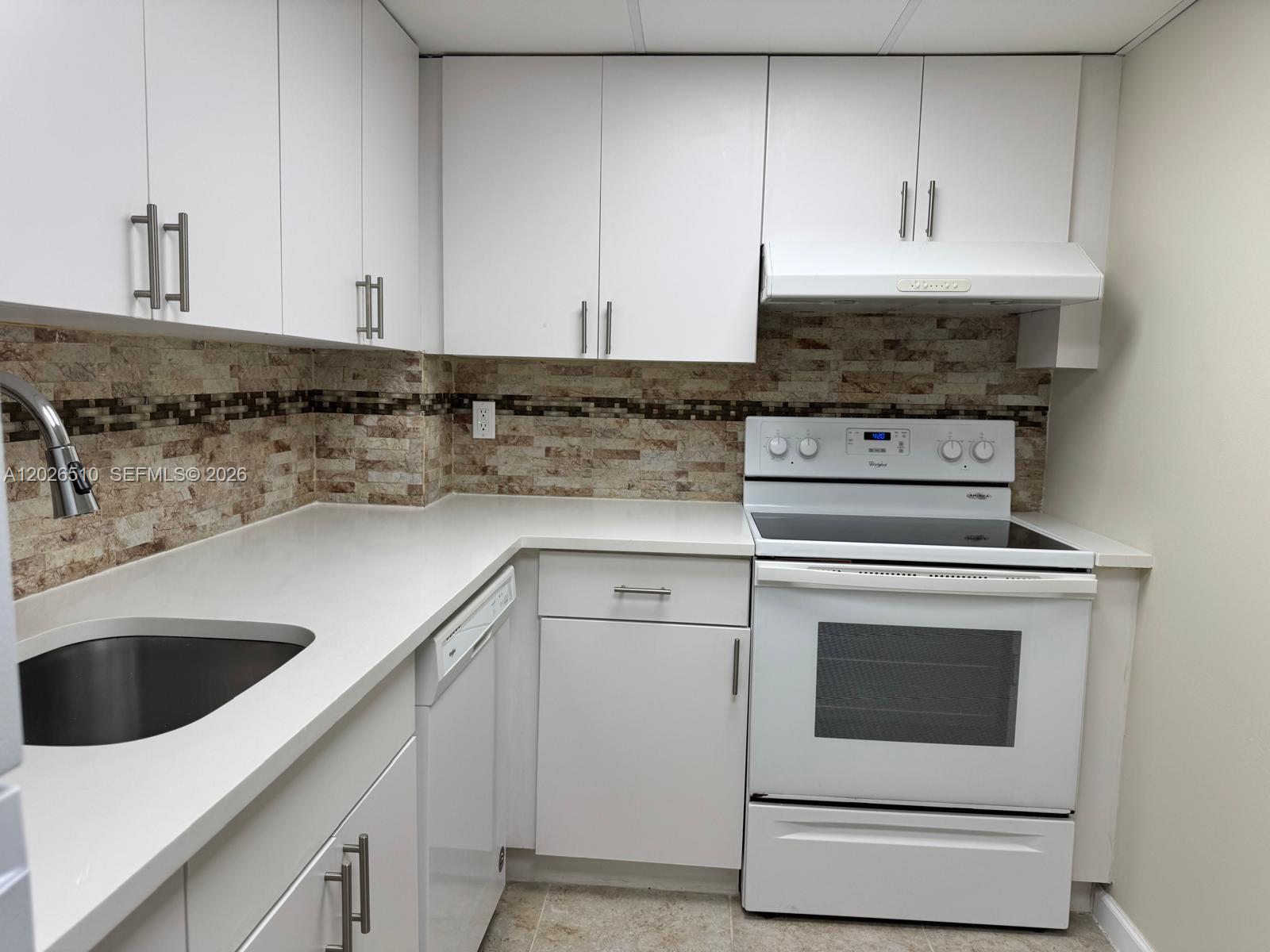 OCEAN VIEW TOWERS CONDO - Residential Lease