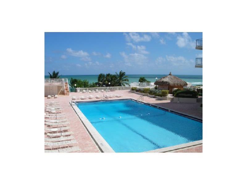 THE CARRIAGE HOUSE CONDO - Residential Lease