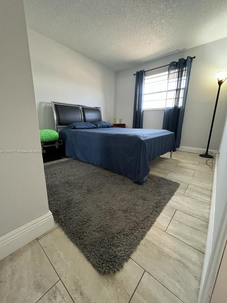 WARRENTON HOUSE CONDO - Residential