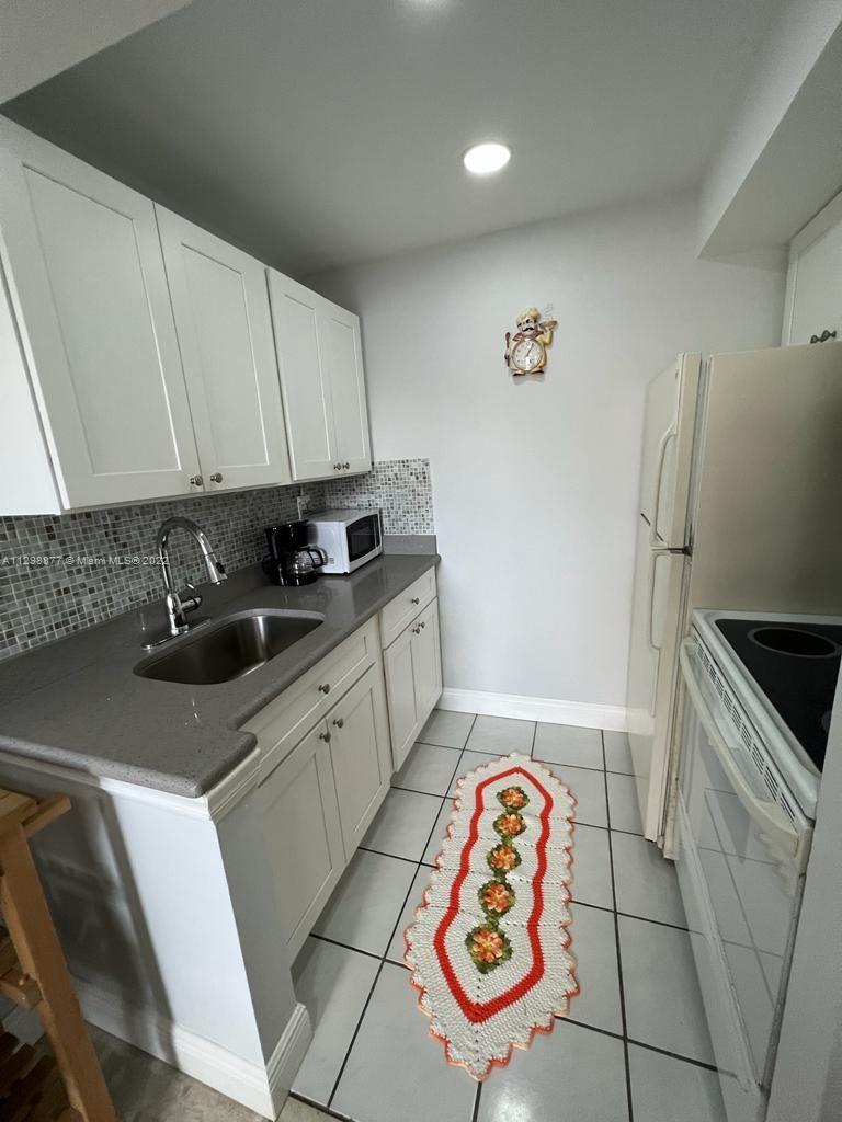 WARRENTON HOUSE CONDO - Residential