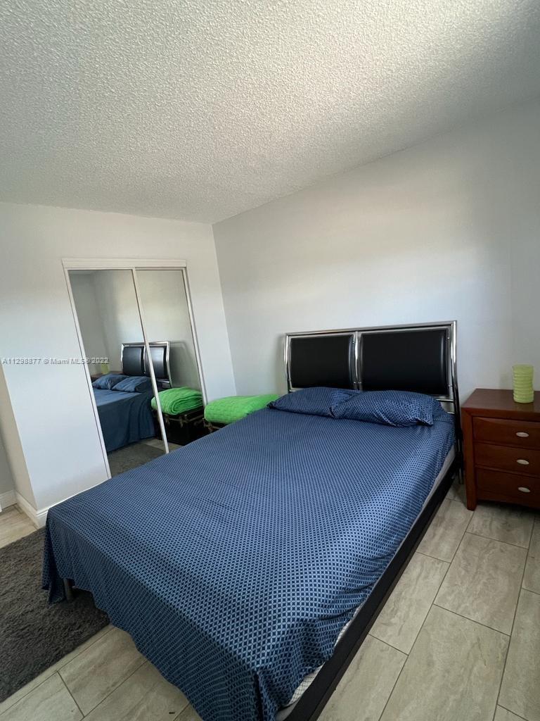 WARRENTON HOUSE CONDO - Residential