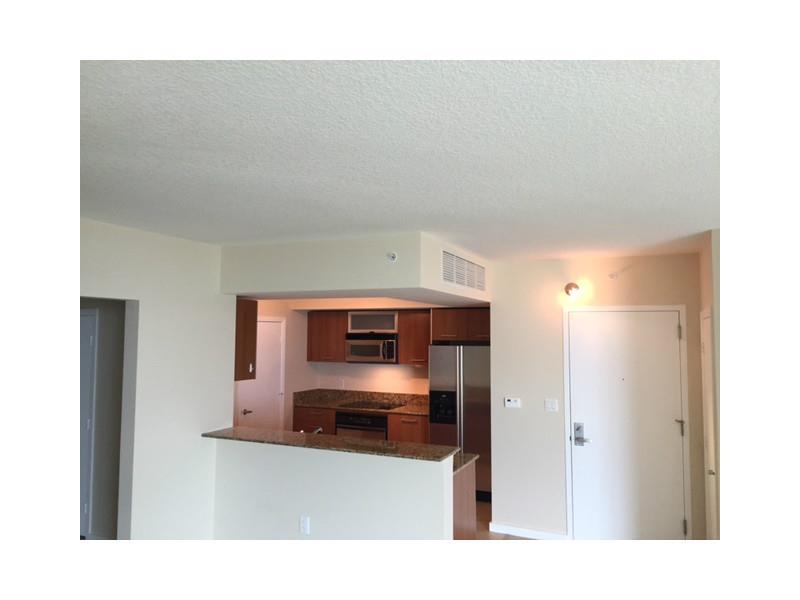 METROPOLIS II AT DADELAND - Residential Lease
