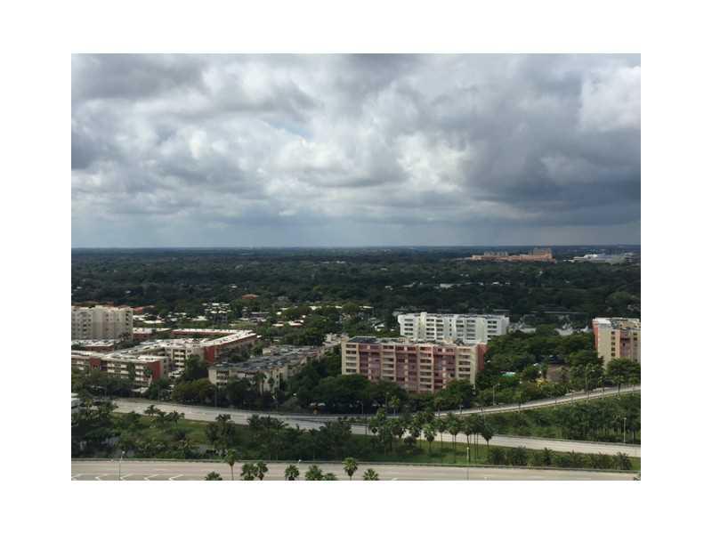 METROPOLIS II AT DADELAND - Residential Lease
