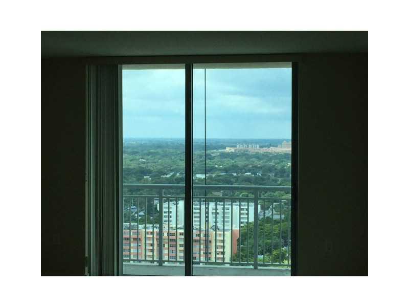 METROPOLIS II AT DADELAND - Residential Lease