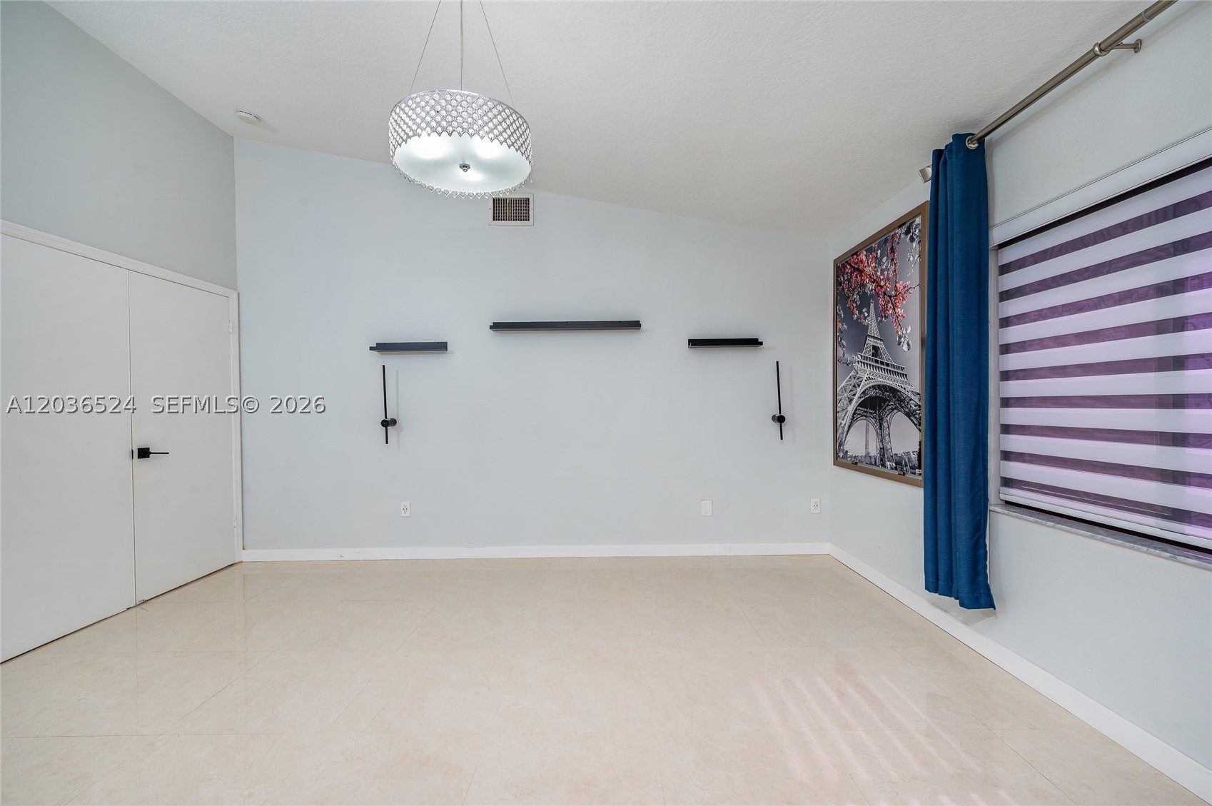 WEST LAKES GARDENS - Residential