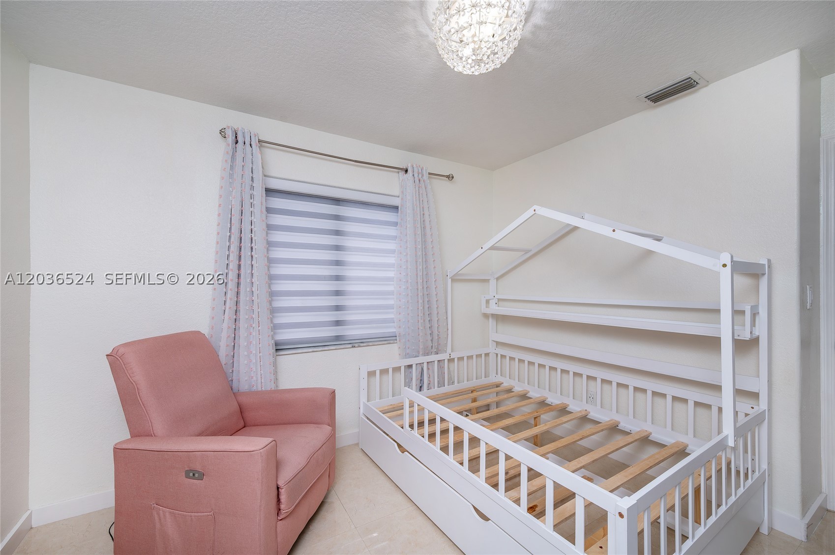 WEST LAKES GARDENS - Residential