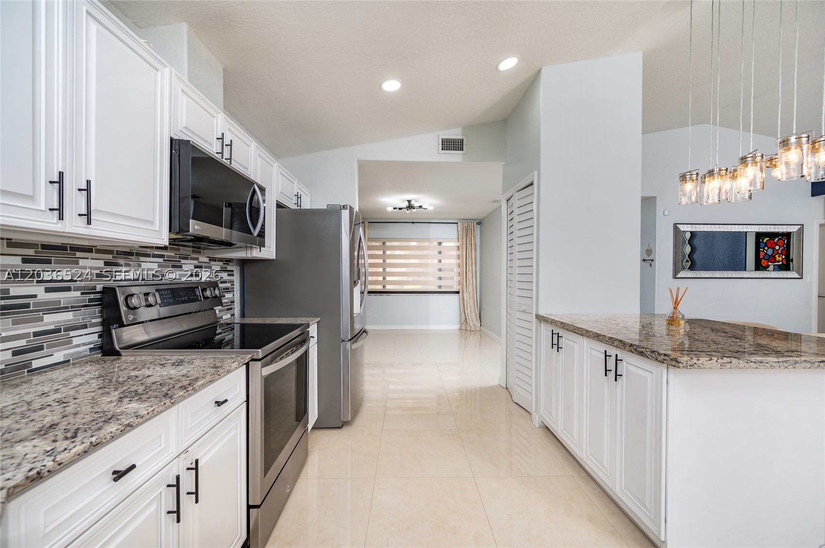 WEST LAKES GARDENS - Residential