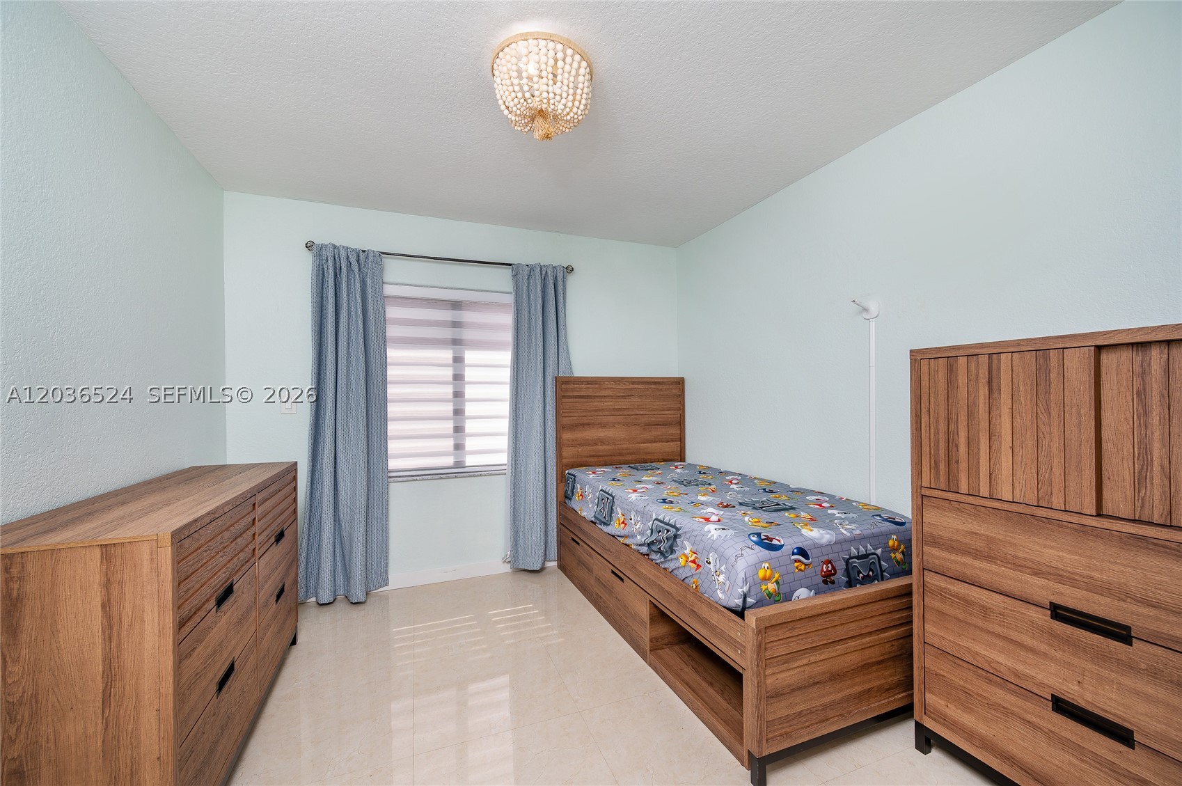 WEST LAKES GARDENS - Residential