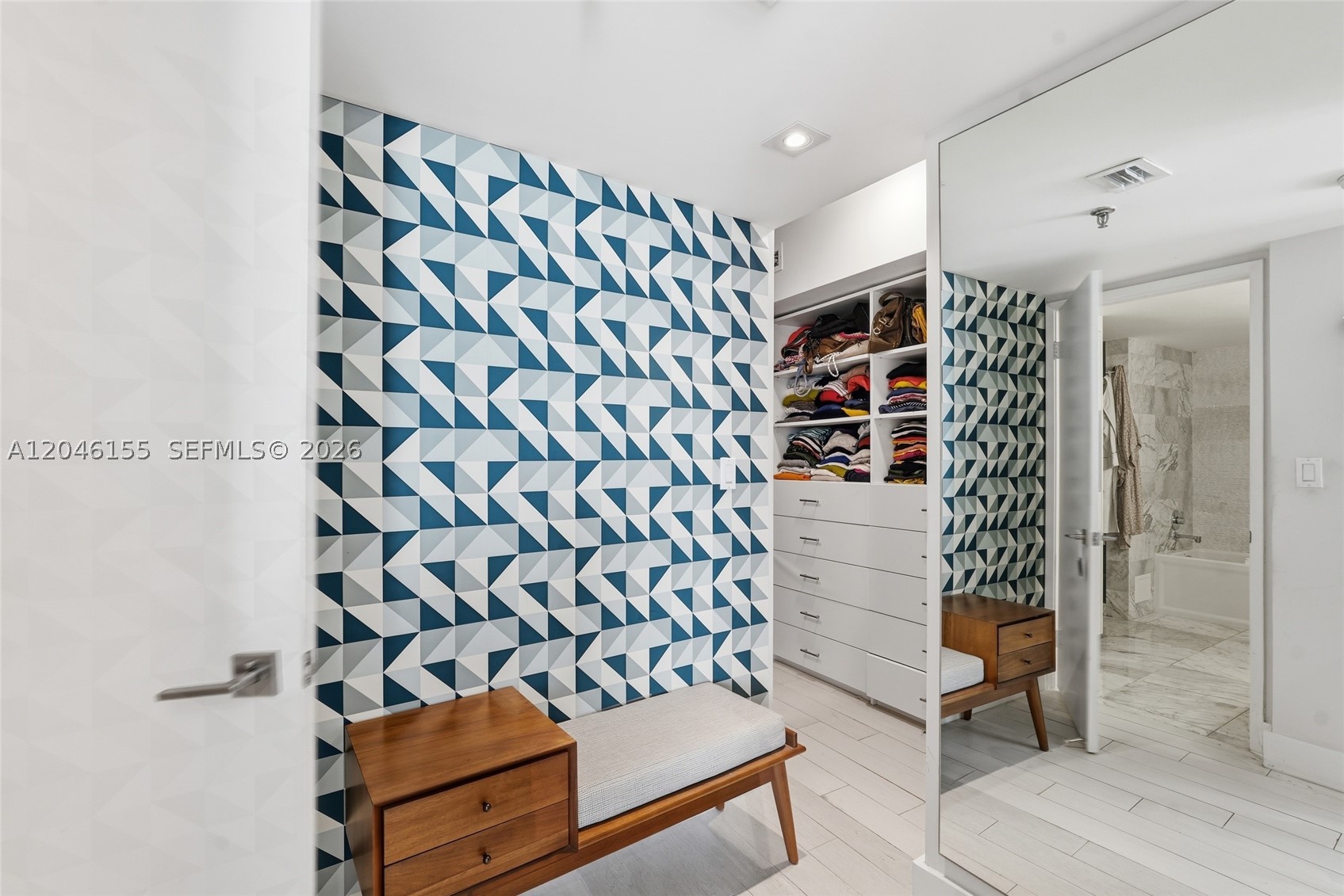 NINE ISLAND AVENUE CONDO - Residential