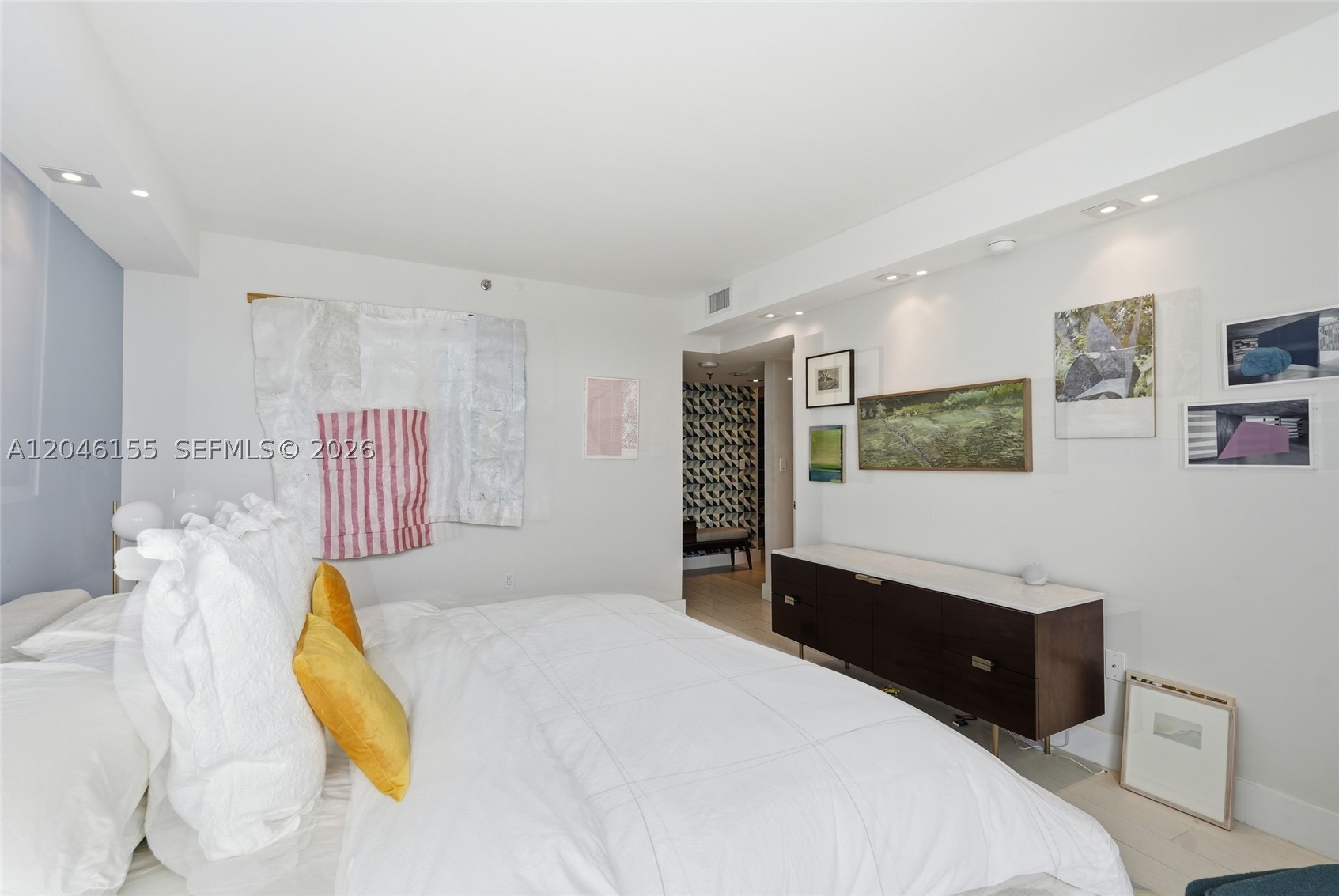 NINE ISLAND AVENUE CONDO - Residential