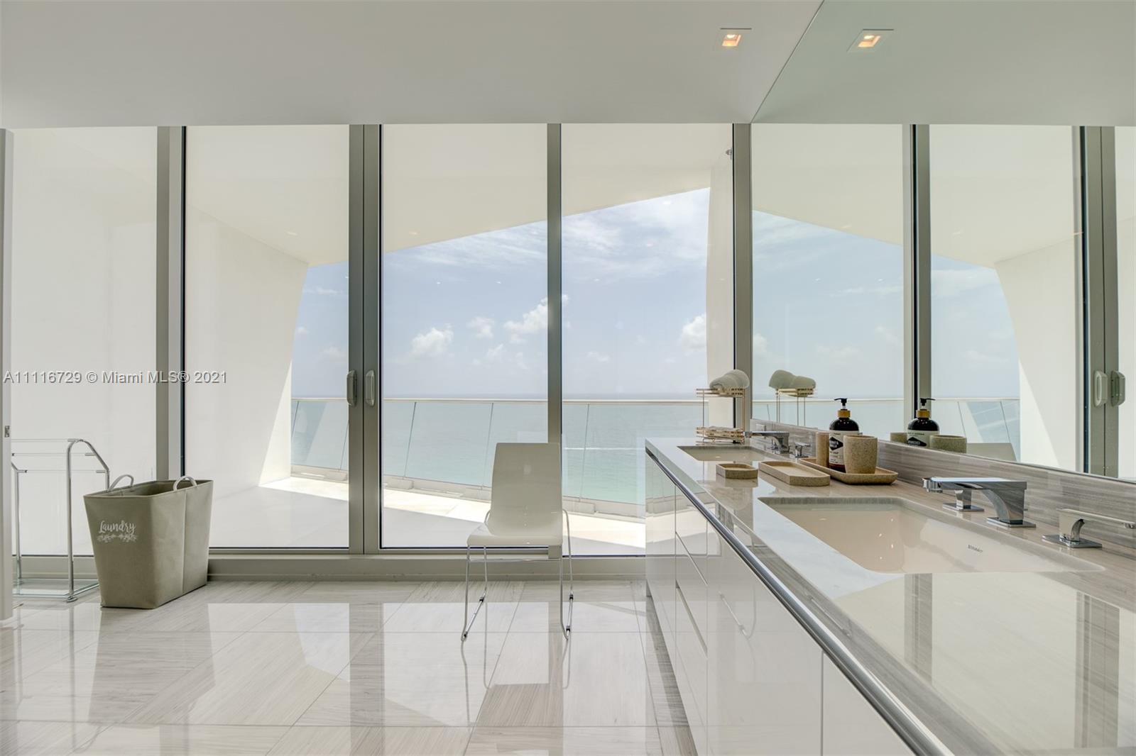 JADE SIGNATURE CONDO - Residential