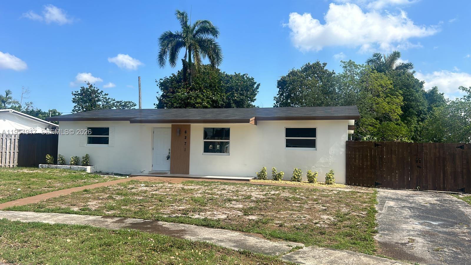 DRIFTWOOD PLAZA NO 3 - Residential
