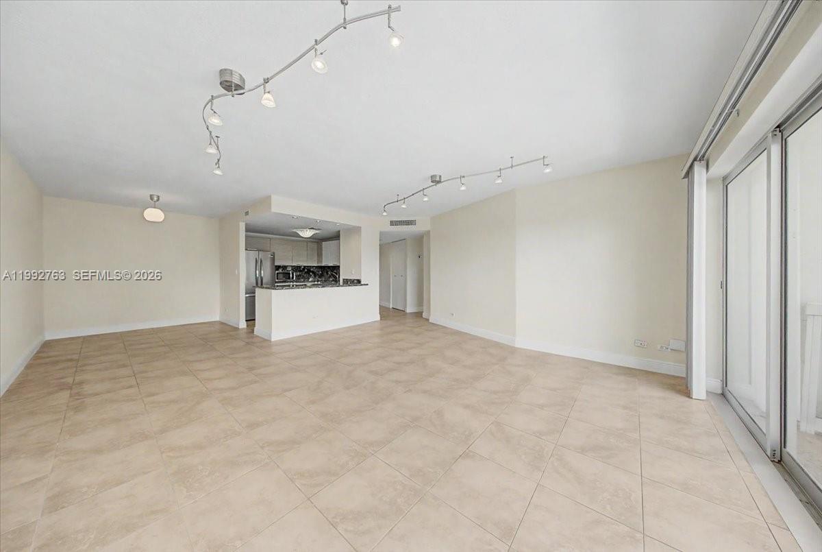 BRICKELL TOWNHOUSE CONDO - Residential