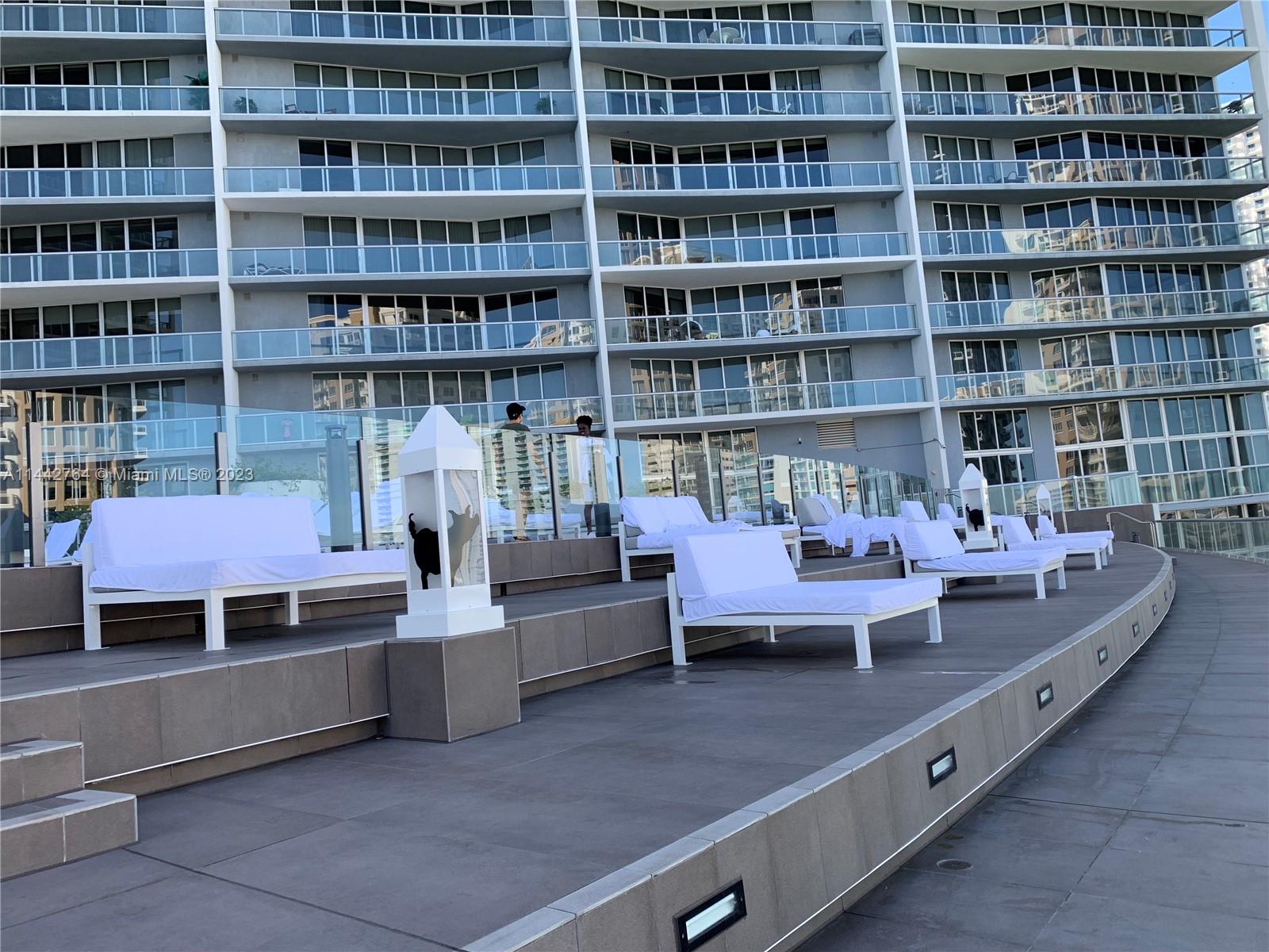 ICON BRICKELL CONDO NO 3 - Residential