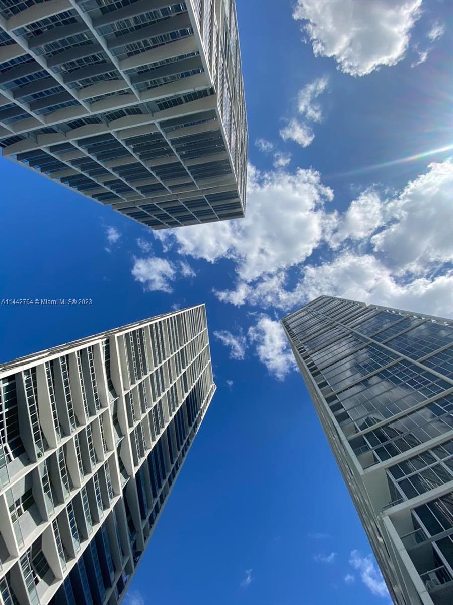 ICON BRICKELL CONDO NO 3 - Residential