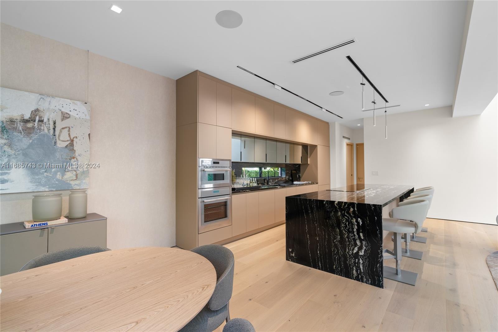 HARDING GROVE OAK - Residential