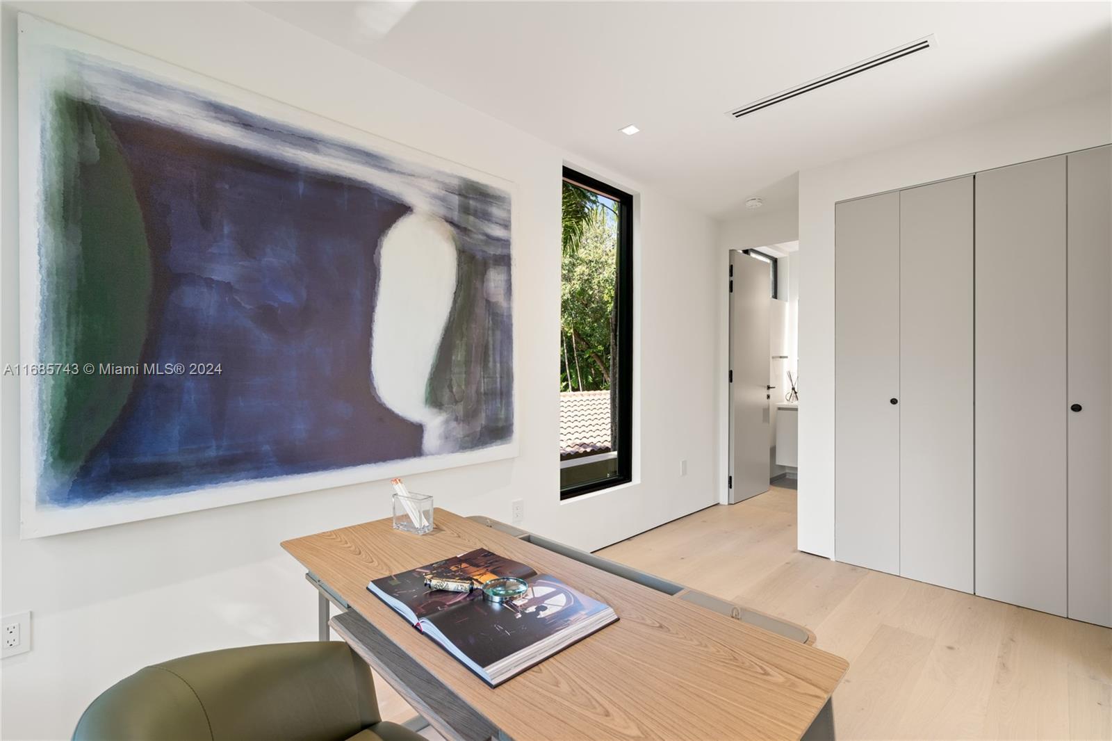 HARDING GROVE OAK - Residential