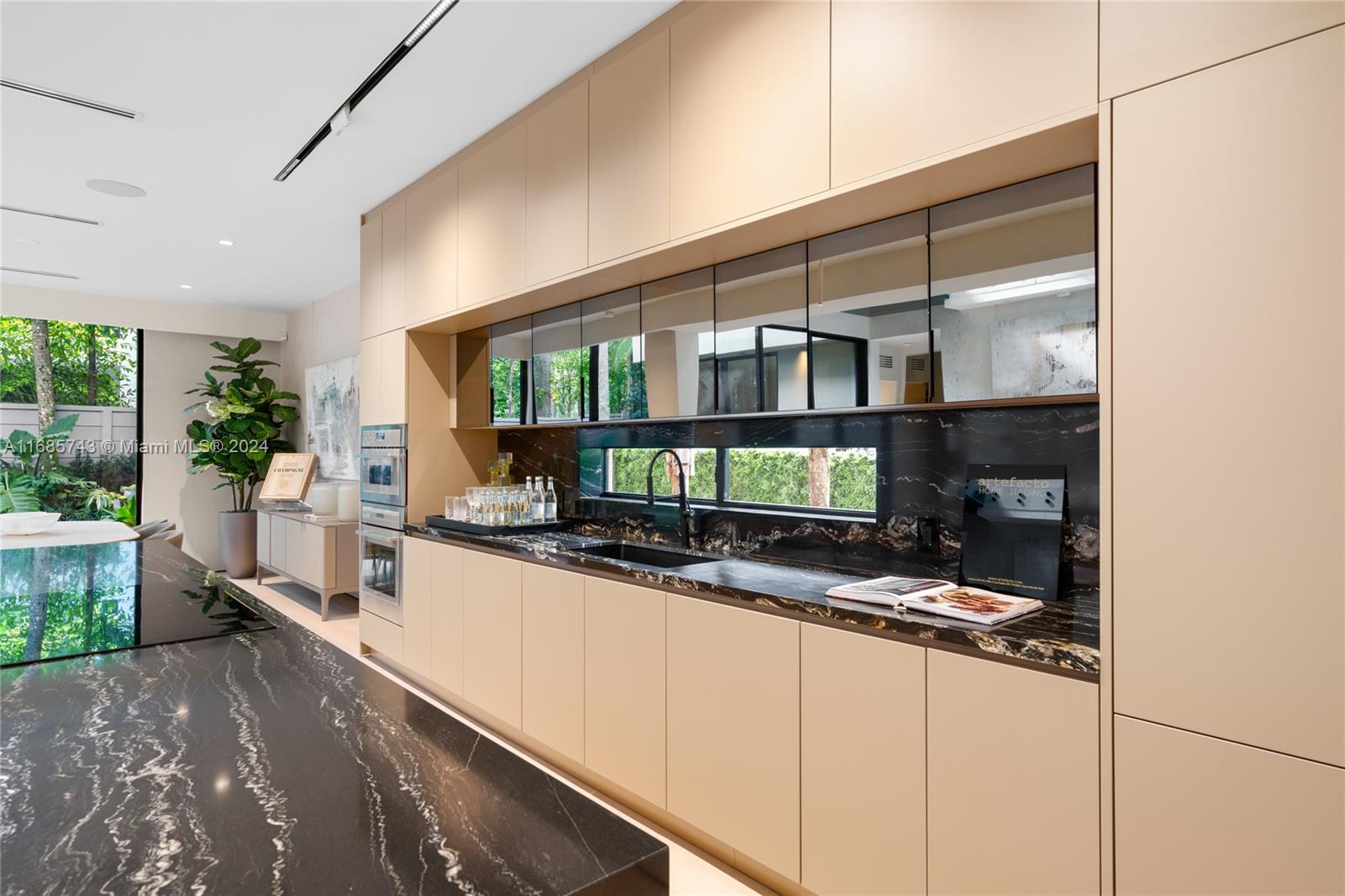 HARDING GROVE OAK - Residential