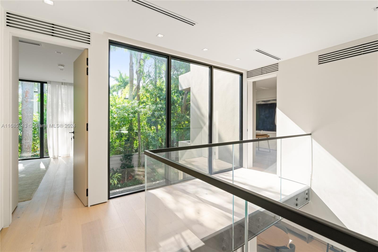 HARDING GROVE OAK - Residential