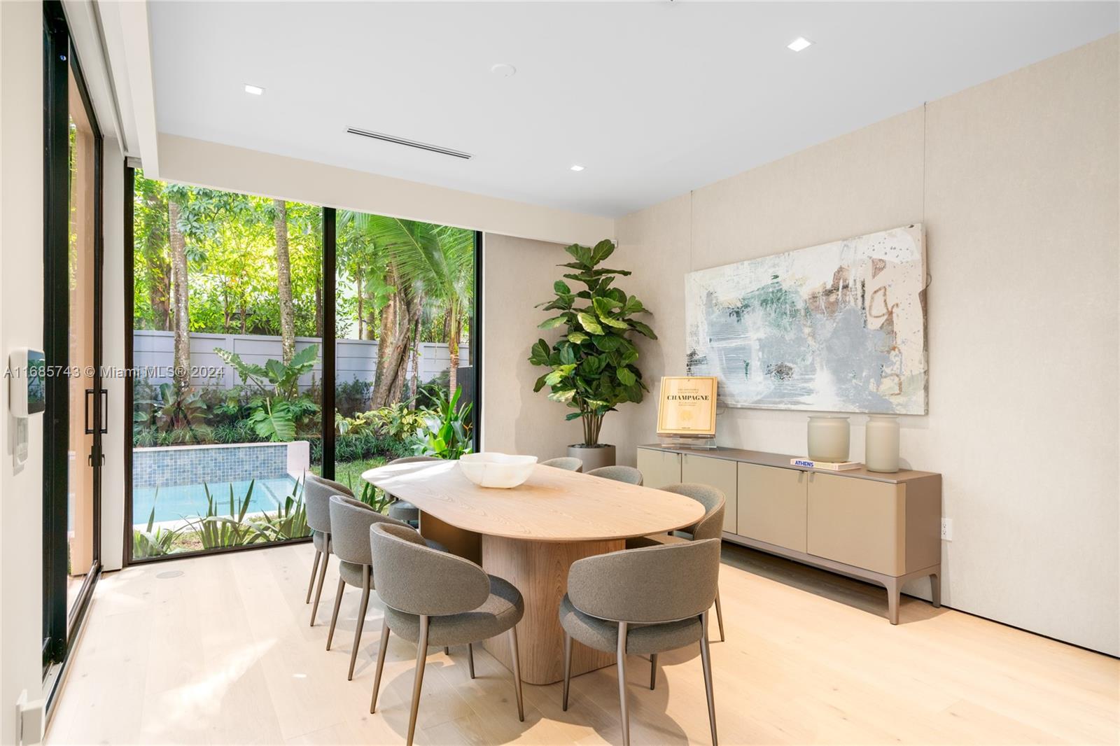 HARDING GROVE OAK - Residential